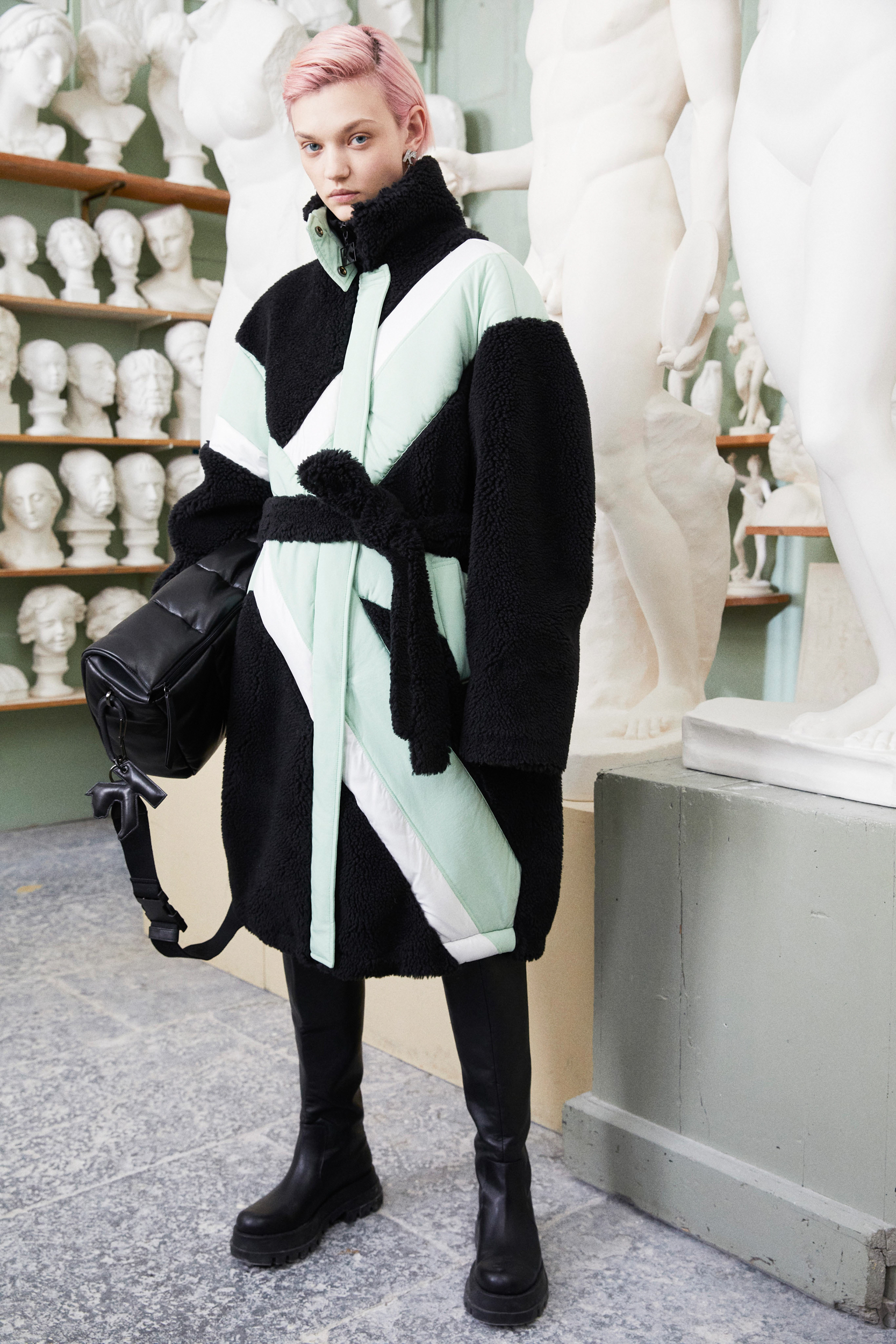 K Krizia Fall 2022 Fashion Show 