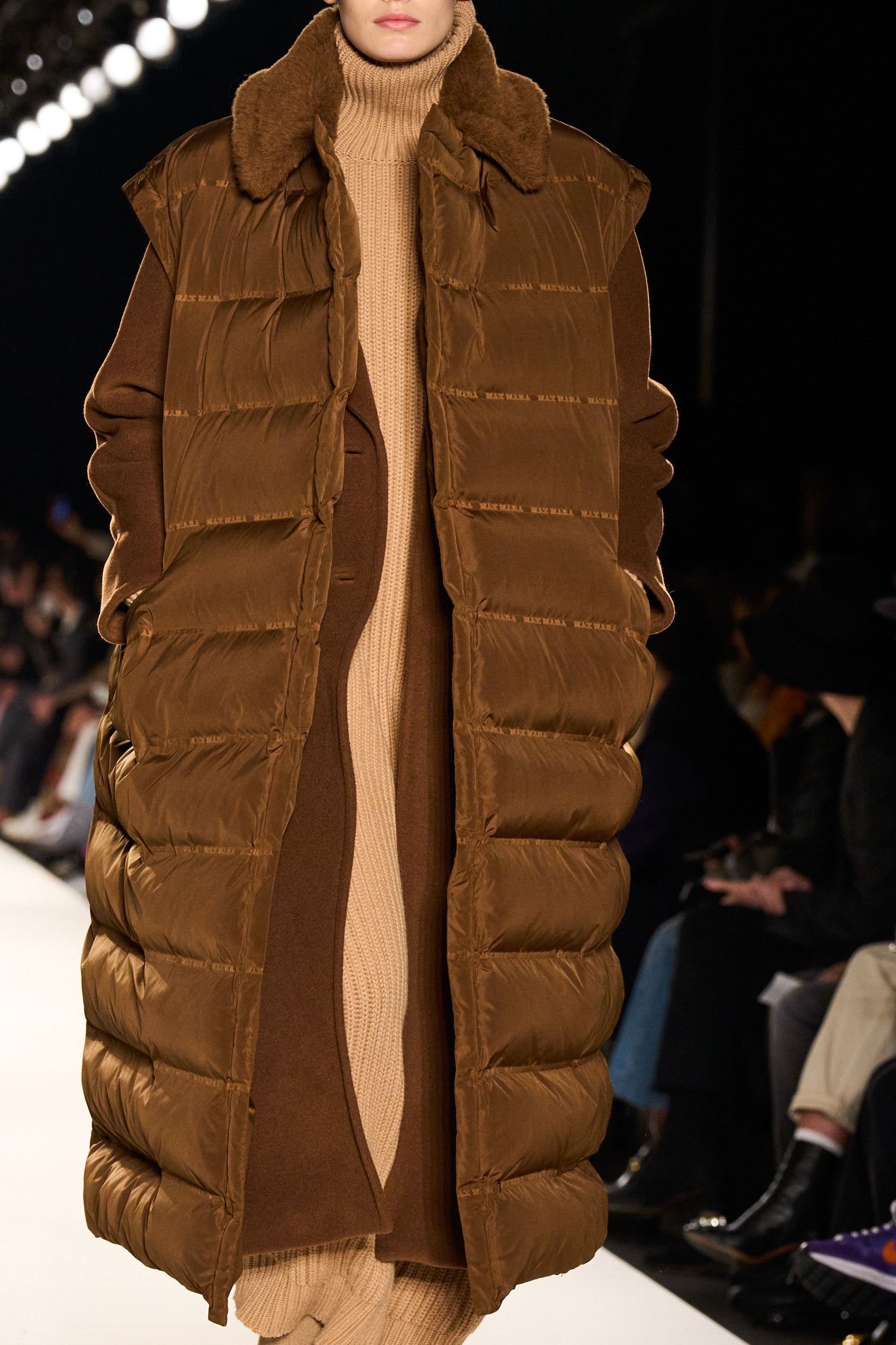 Max Mara Fall 2022 Fashion Show Details Fashion Show