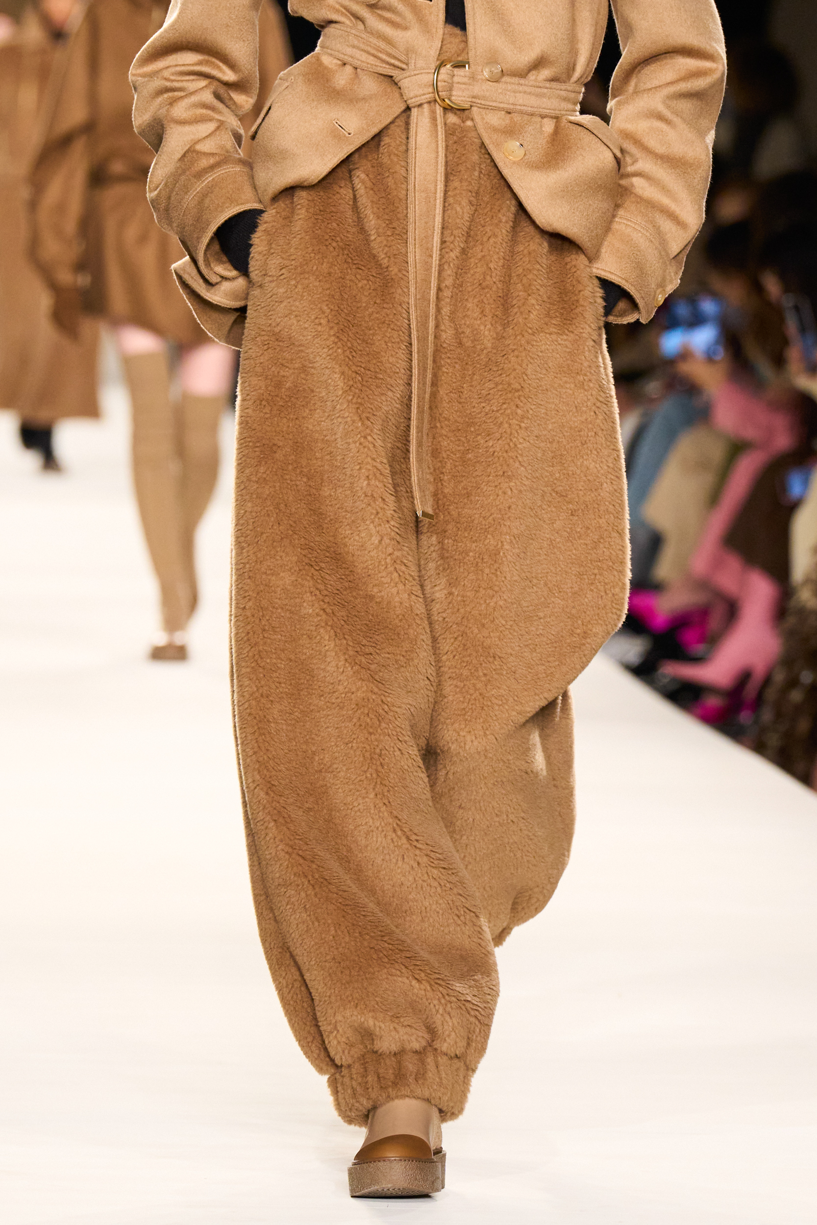 Max Mara Fall 2022 Fashion Show Details Fashion Show