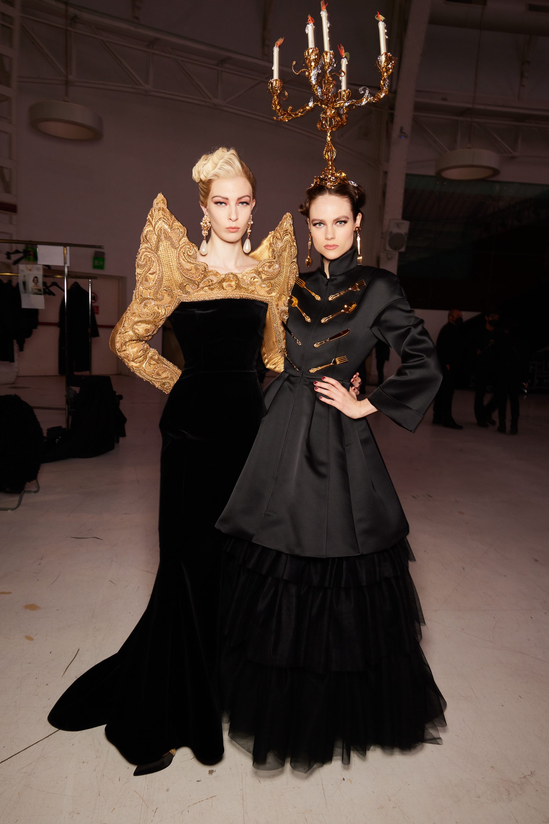 Moschino Fall 2022 Fashion Show Backstage Fashion Show