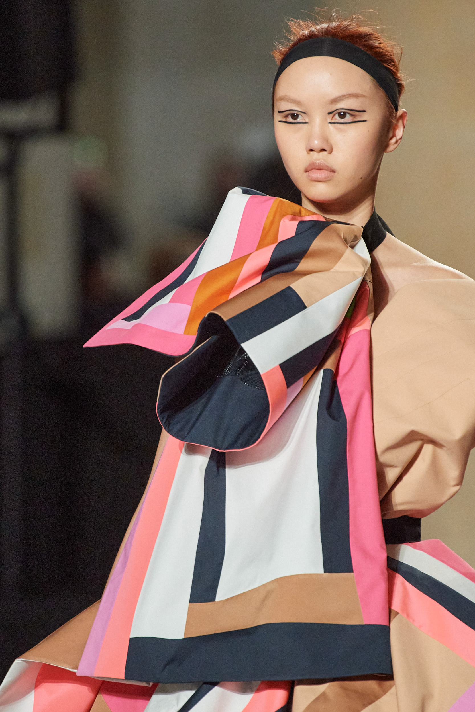 Roksanda Fall 2022 Fashion Show Details Fashion Show