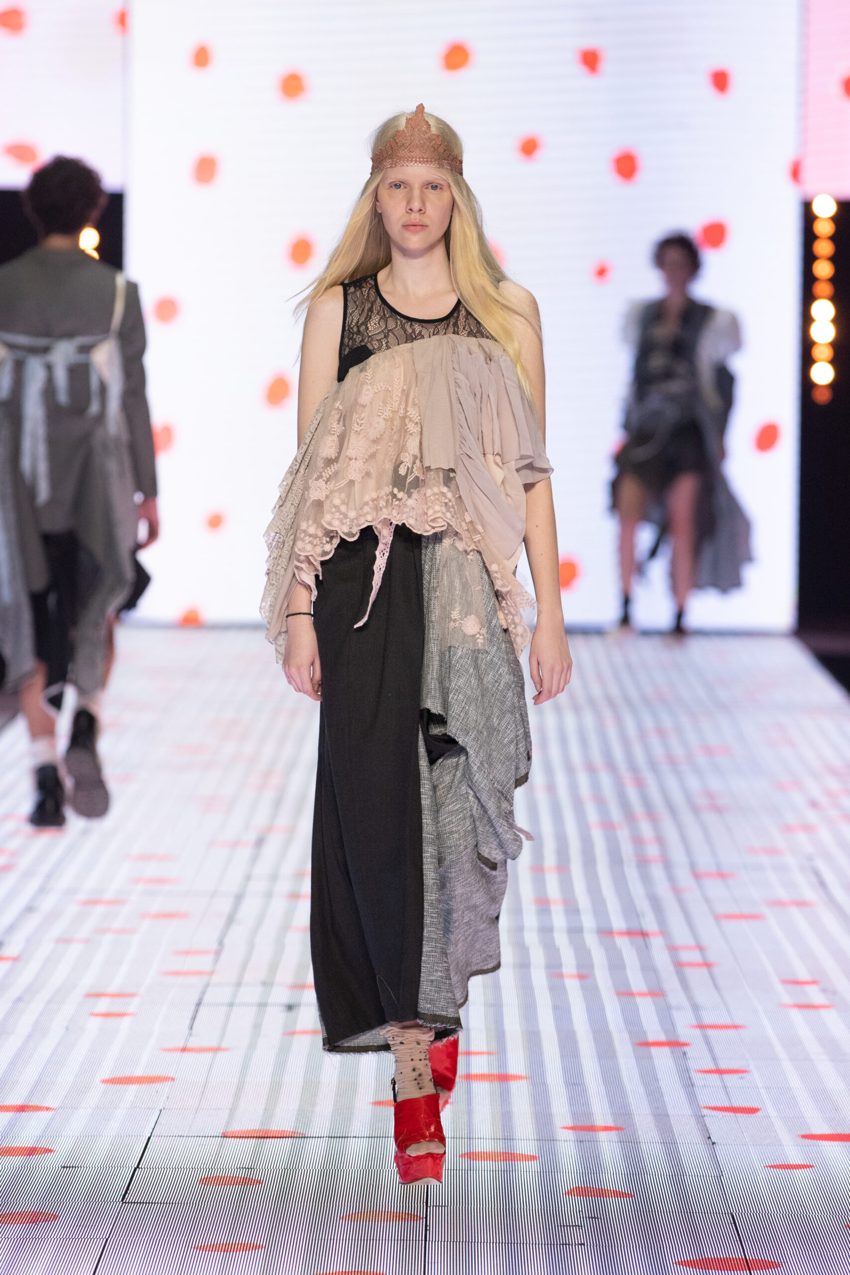 Simon Cracker Fall 2022 Fashion Show