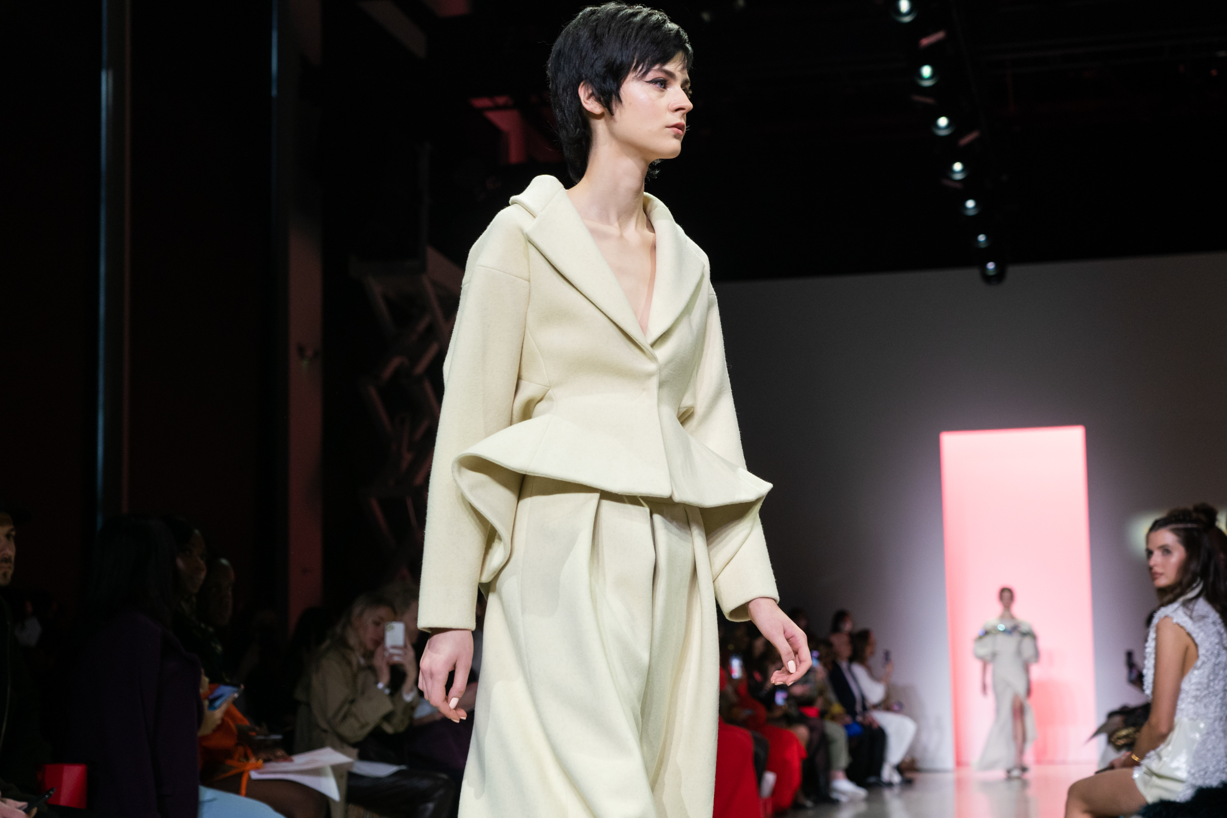 Son Jung Wan Fall 2022 Fashion Show Atmosphere Fashion Show