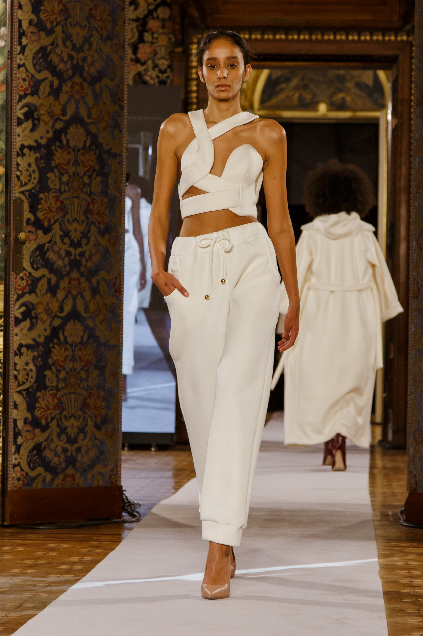 Sophia Nubes Fall 2022 Fashion Show 