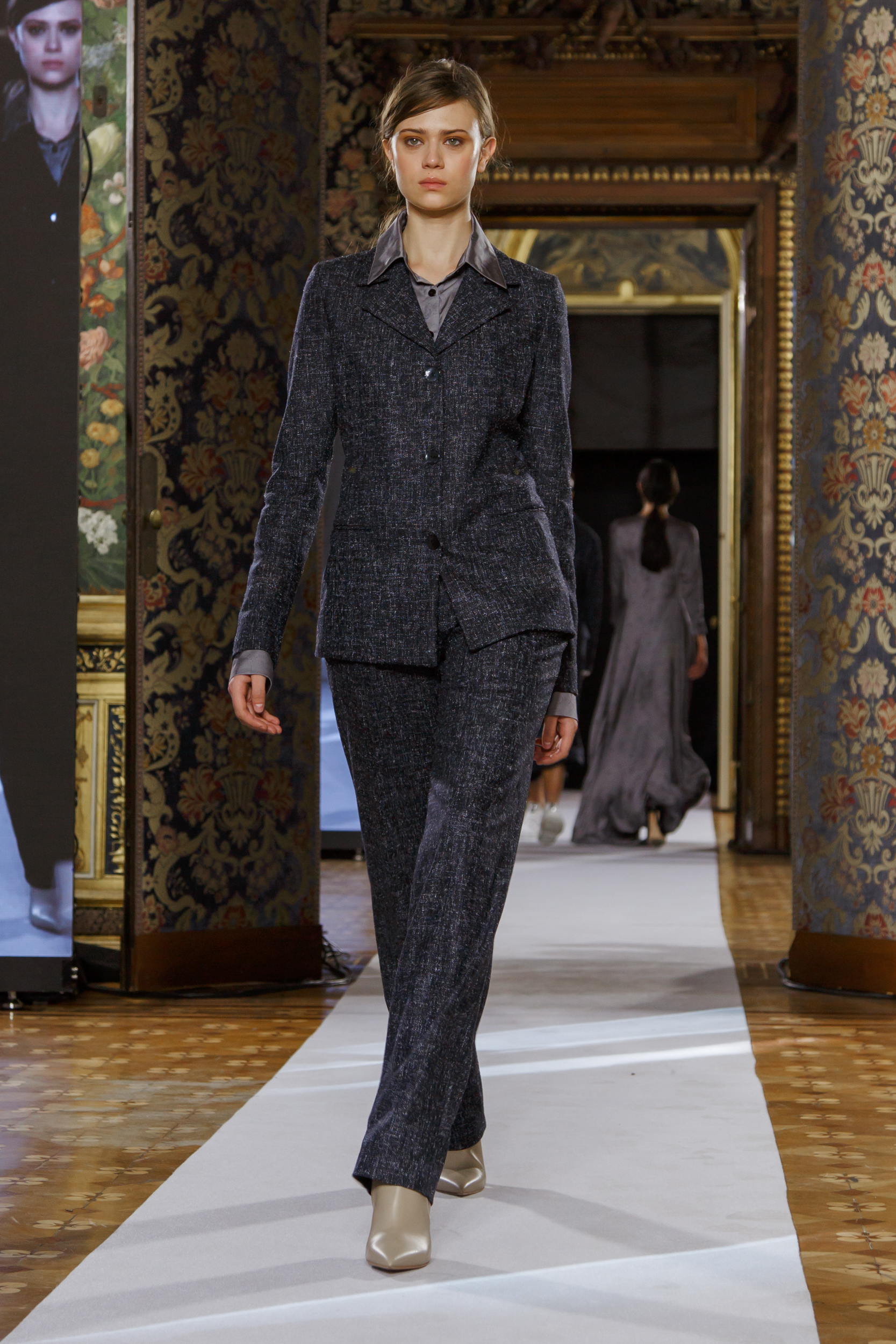 Sophia Nubes Fall 2022 Fashion Show 