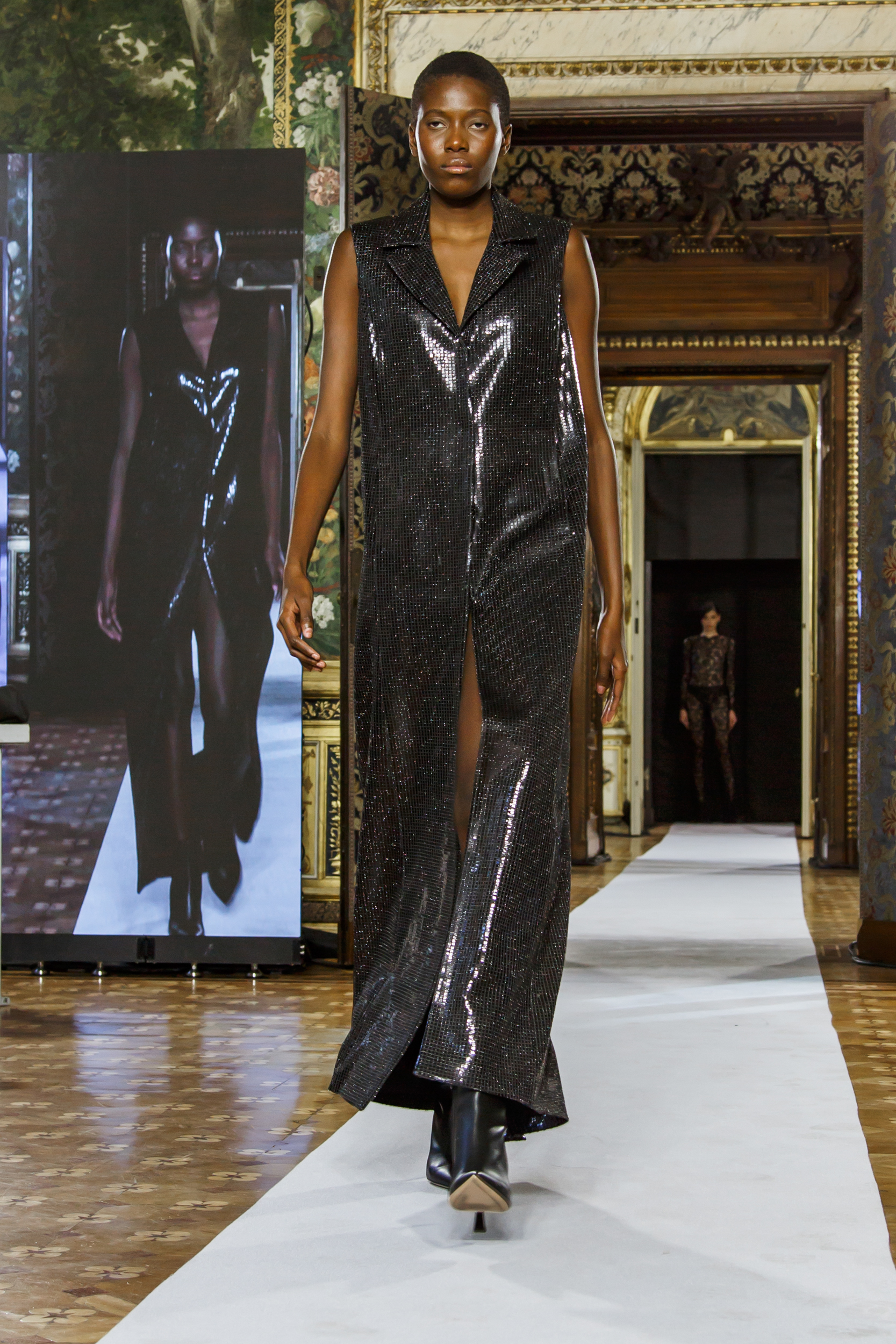 Sophia Nubes Fall 2022 Fashion Show 