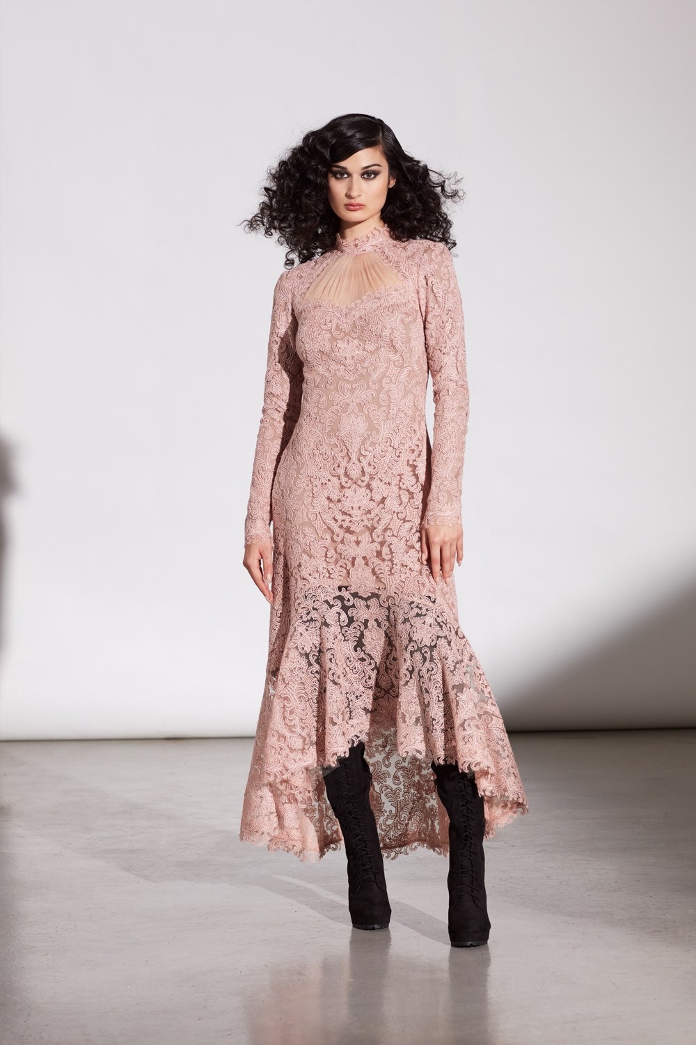 Tadashi Shoji Fall 2022 Fashion Show