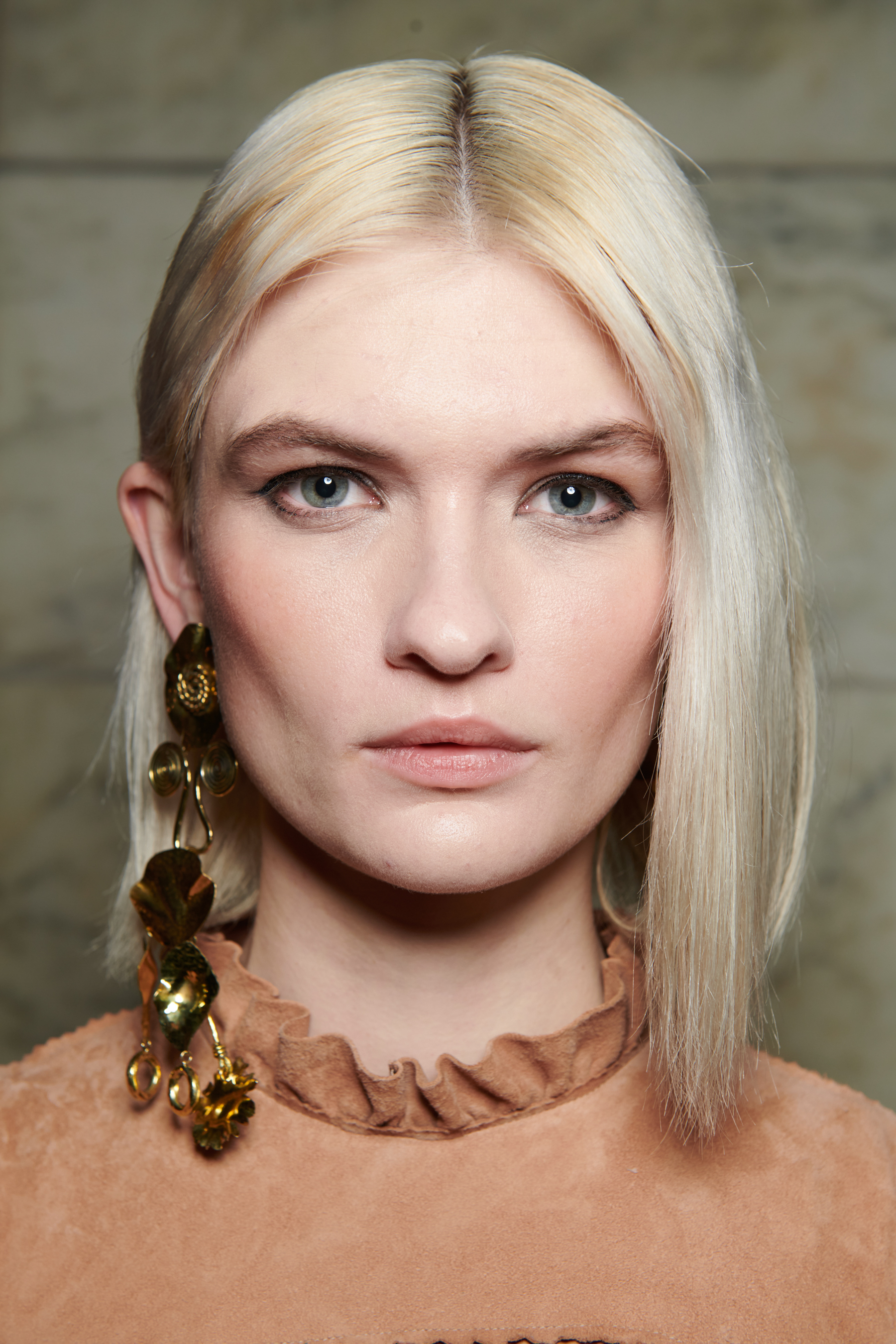 Ulla Johnson Fall 2022 Fashion Show Backstage Fashion Show