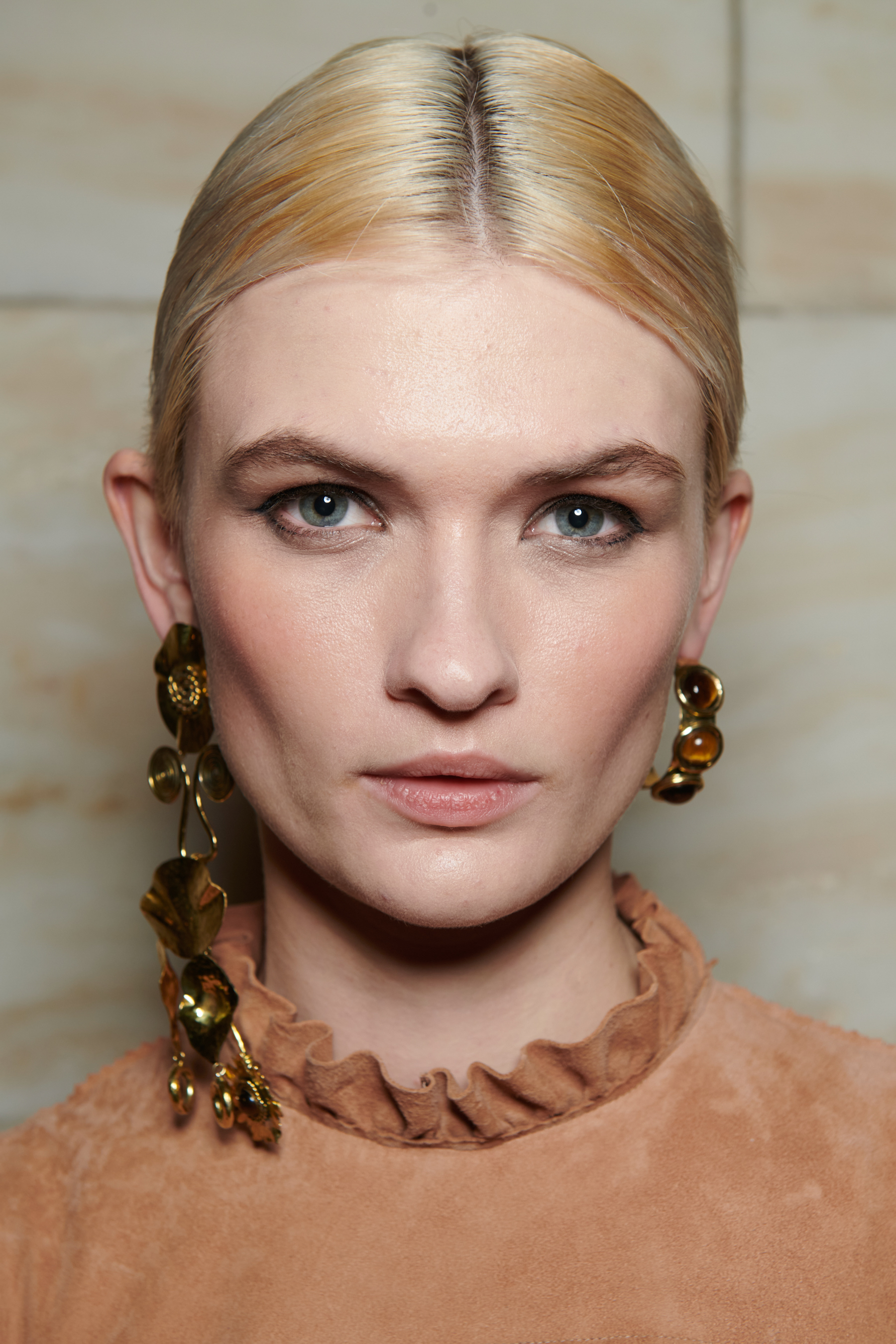 Ulla Johnson Fall 2022 Fashion Show Backstage Fashion Show