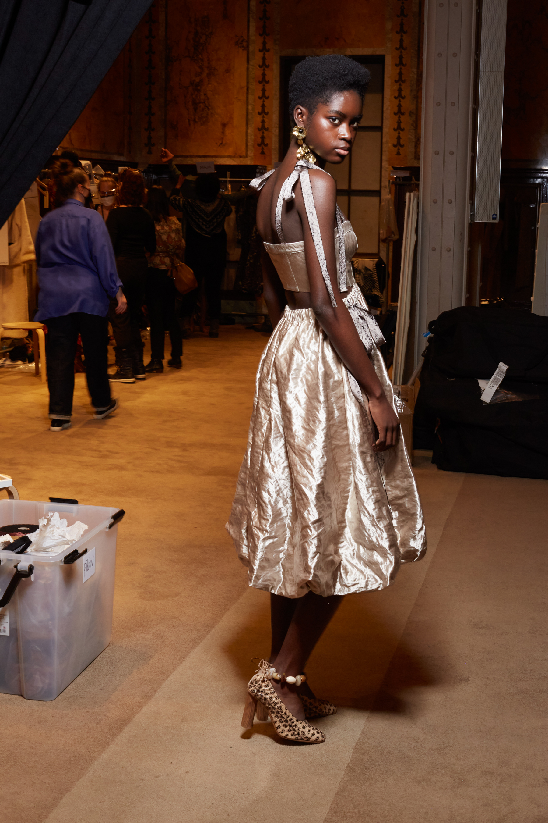 Ulla Johnson Fall 2022 Fashion Show Backstage Fashion Show