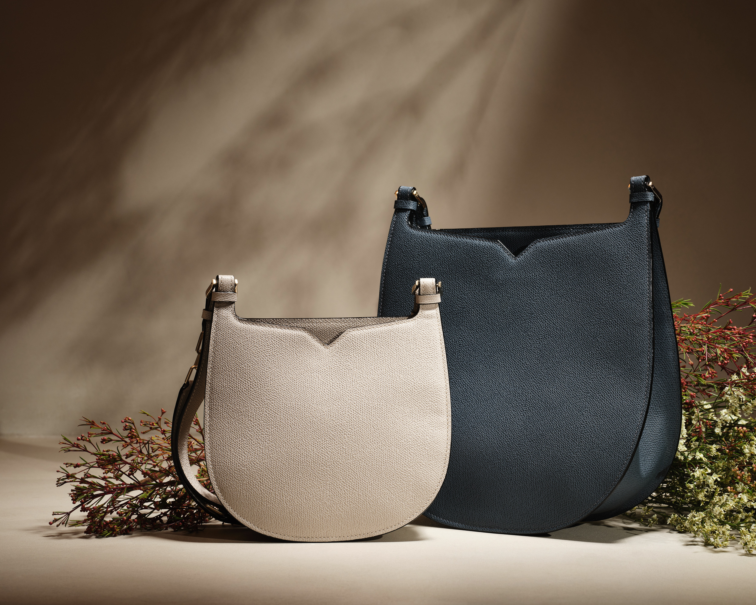 Valextra Fall 2022 Fashion Show 