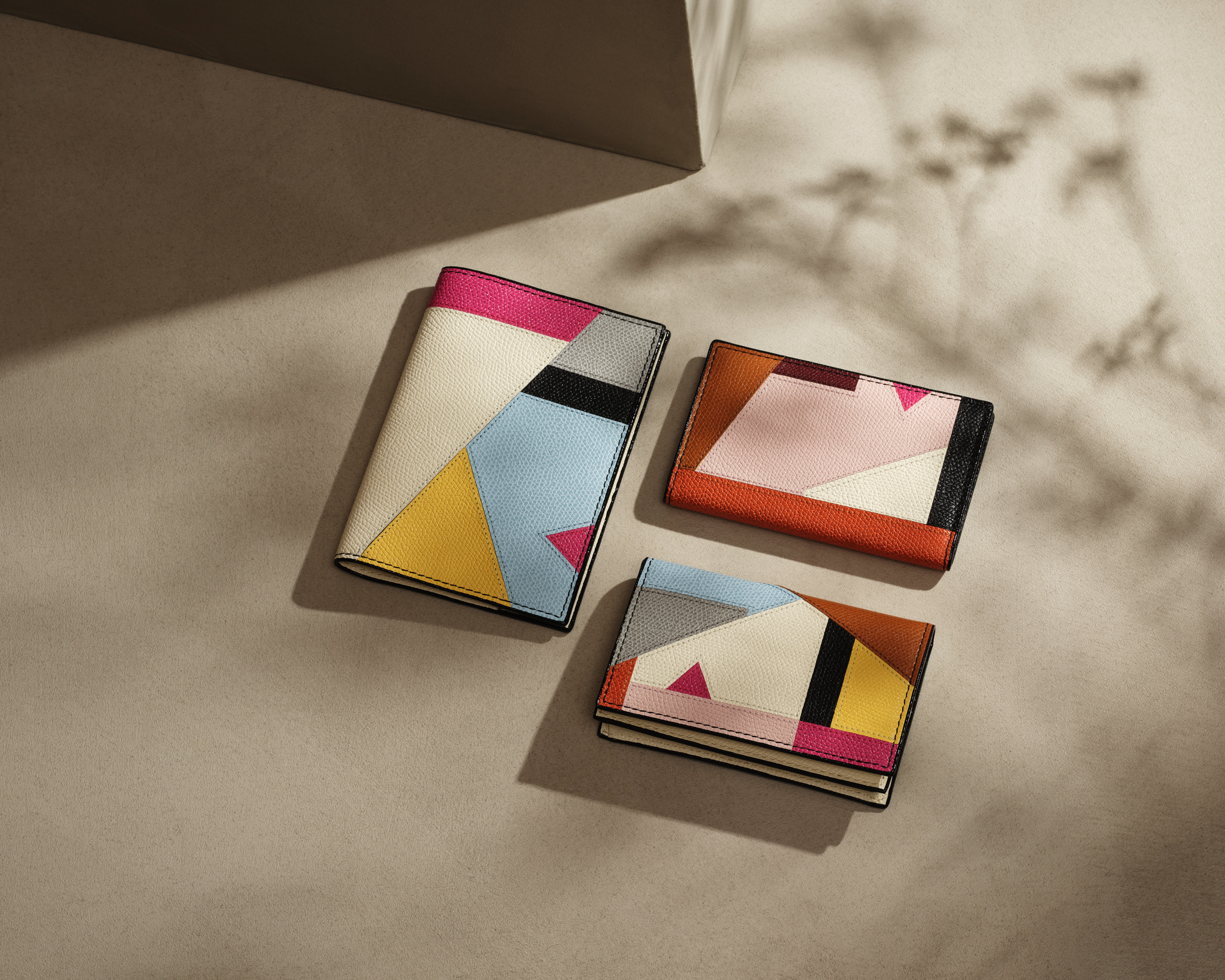 Valextra Fall 2022 Fashion Show 