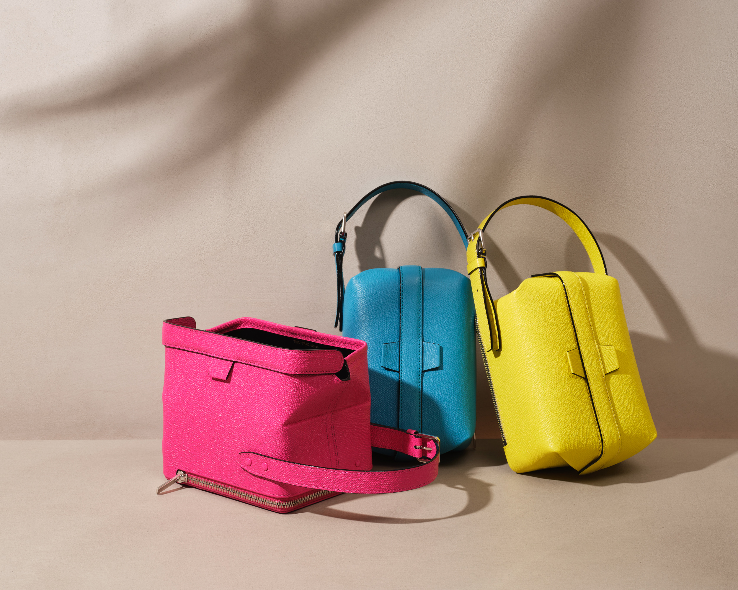 Valextra Fall 2022 Fashion Show 