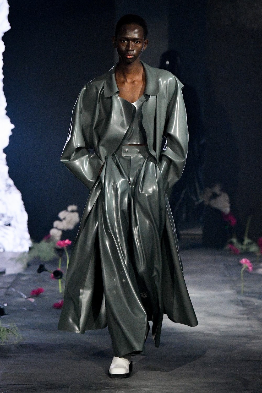 Arthur Avellano Fall 2022 Fashion Show