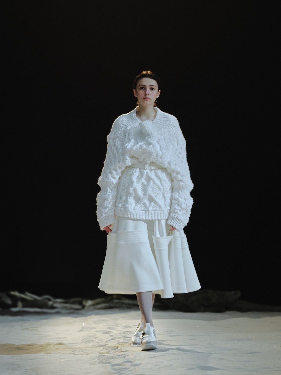 Anrealage Fall 2022 Fashion Show