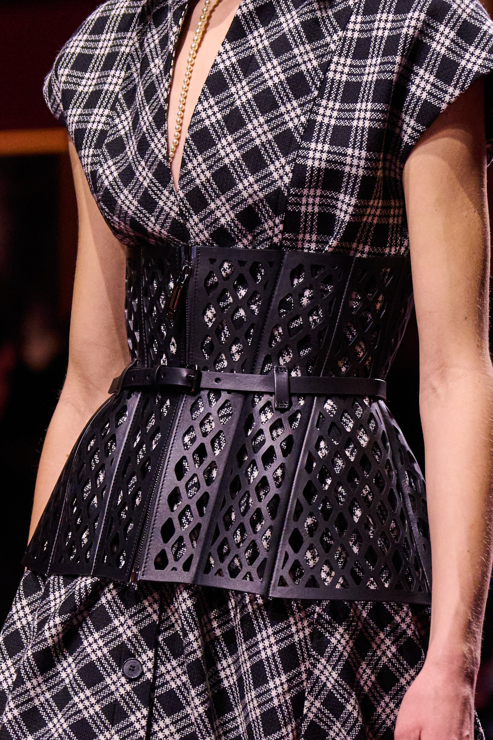 Christian Dior Fall 2022 Fashion Show Details Fashion Show