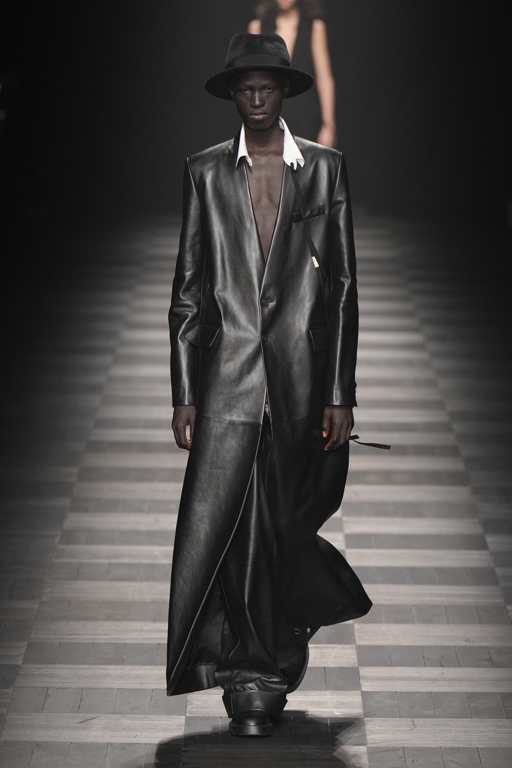 Ann Demeulemeester Fall 2022 Fashion Show