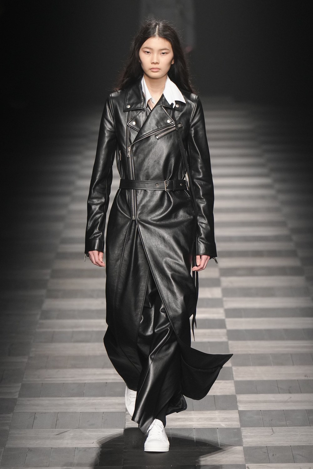 Ann Demeulemeester Fall 2022 Fashion Show