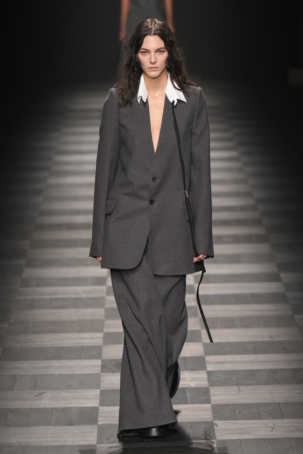 Ann Demeulemeester Fall 2022 Fashion Show