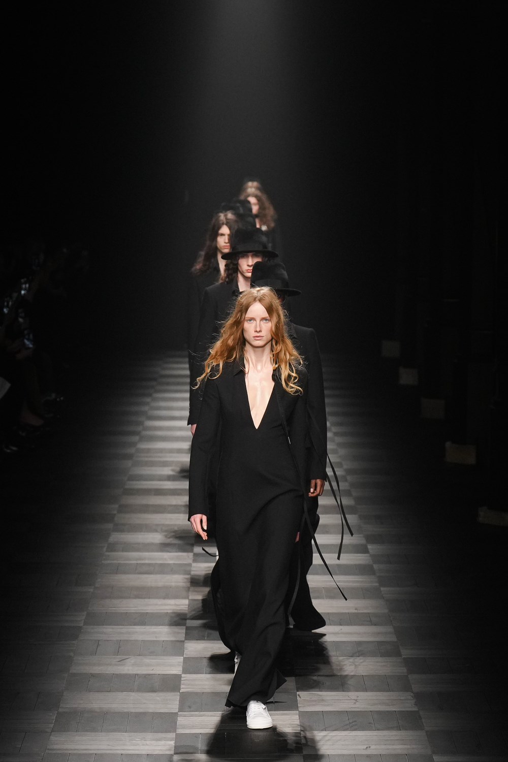 Ann Demeulemeester Fall 2022 Fashion Show