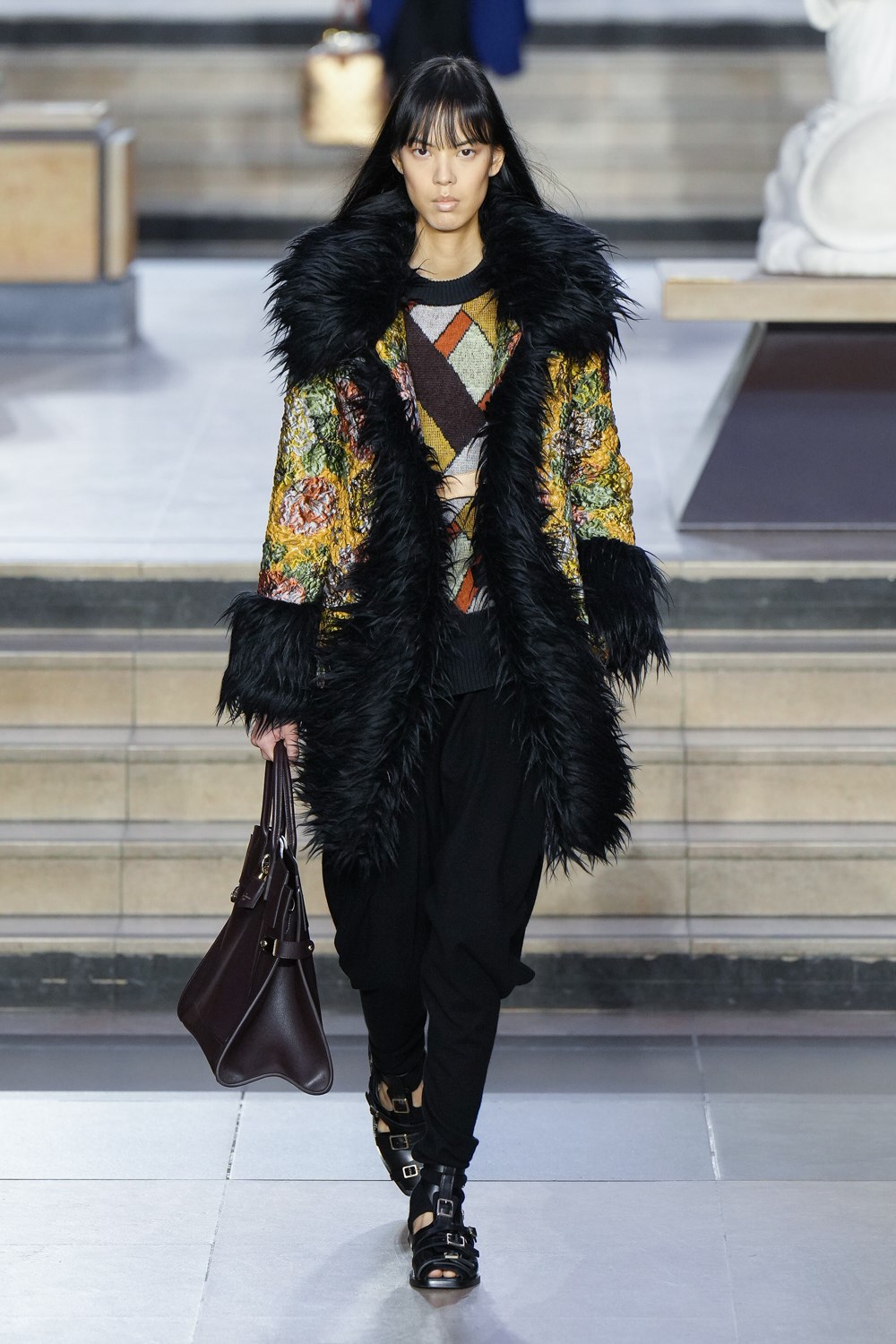 Louis Vuitton Fall 2022 Fashion Show