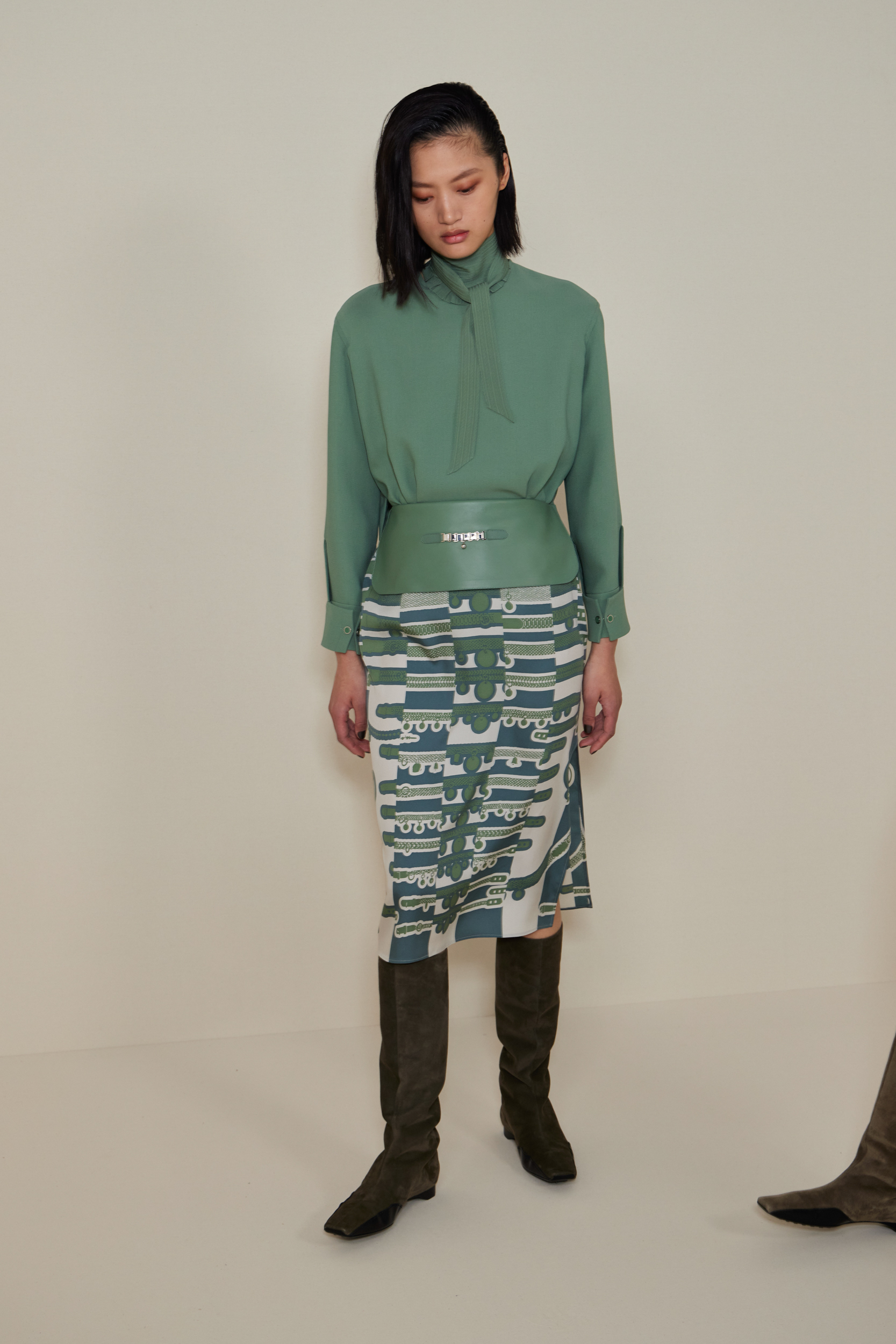 Hermes Fall 2022 Fashion Show Backstage Fashion Show