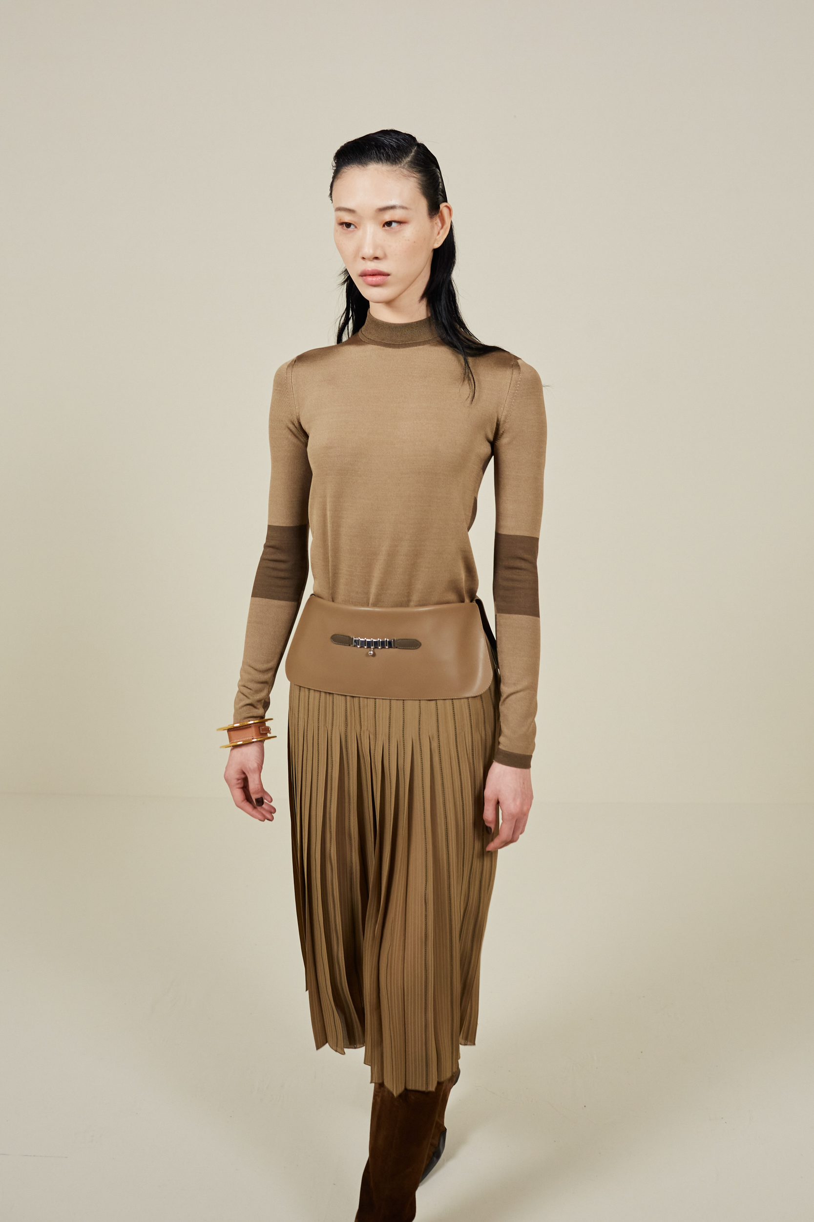 Hermes Fall 2022 Fashion Show Backstage Fashion Show