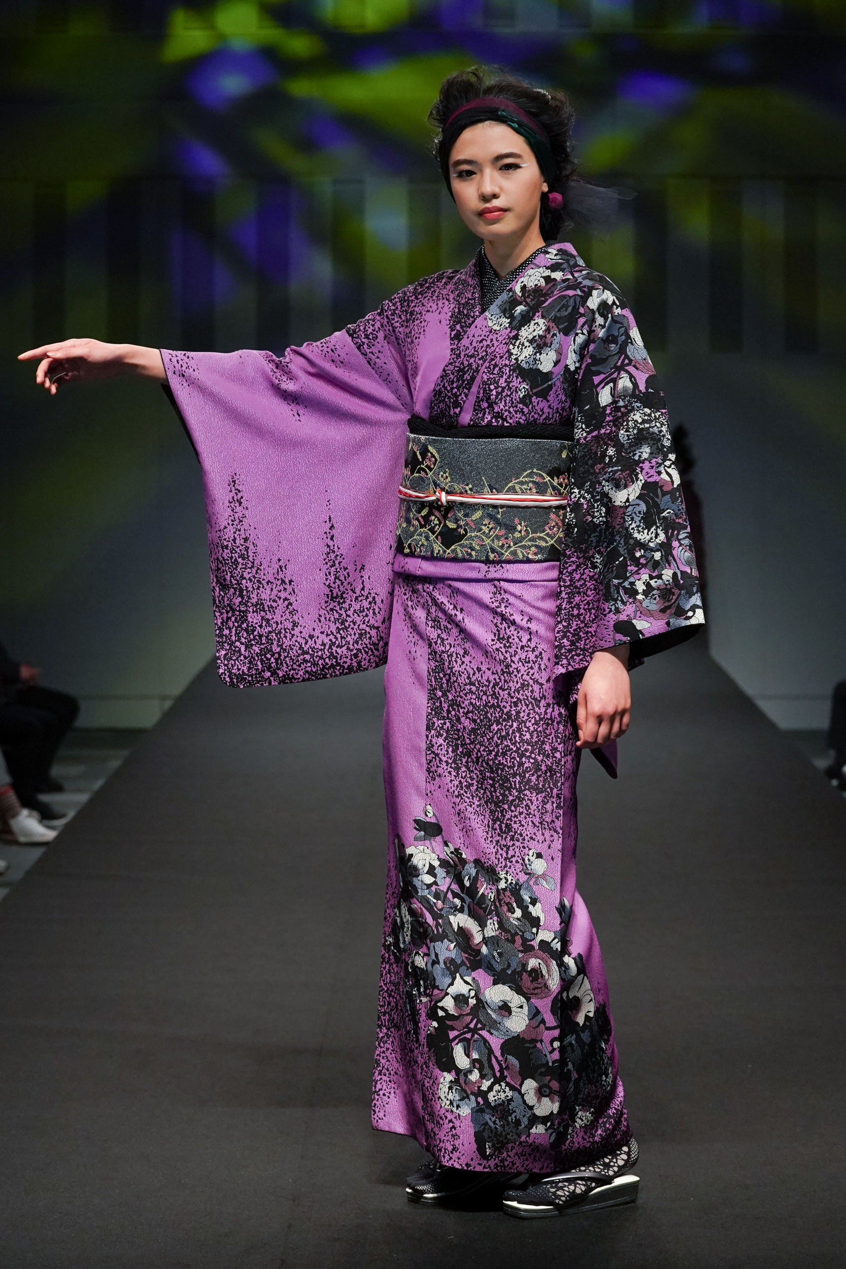 Jotaro Saito Fall 2022 Fashion Show 