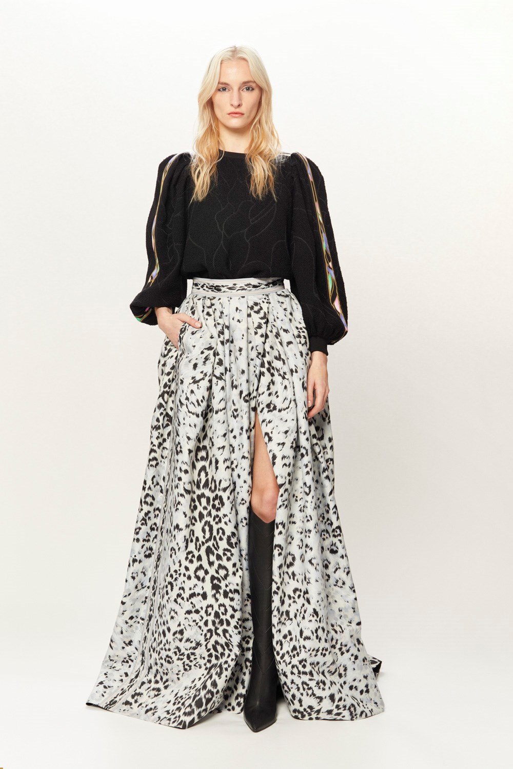 Leonard Paris Fall 2022 Fashion Show