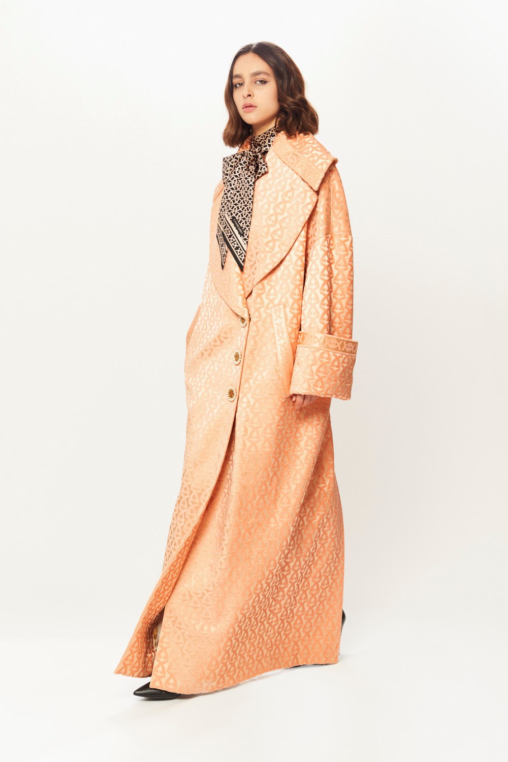 Leonard Paris Fall 2022 Fashion Show