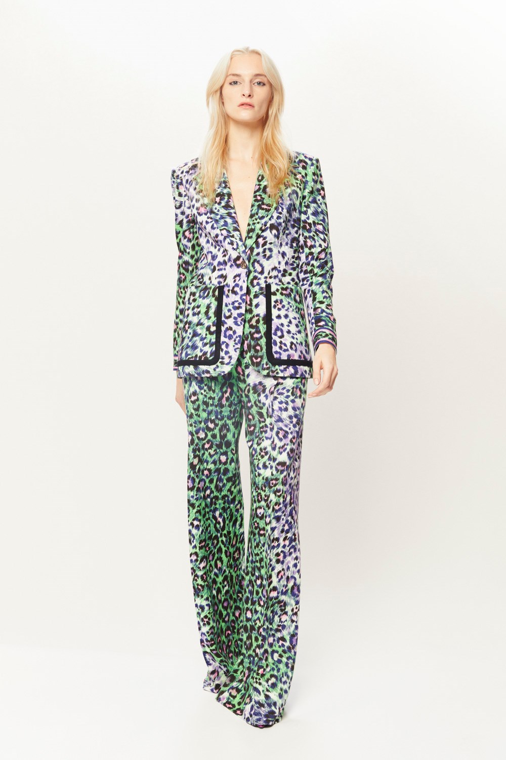Leonard Paris Fall 2022 Fashion Show