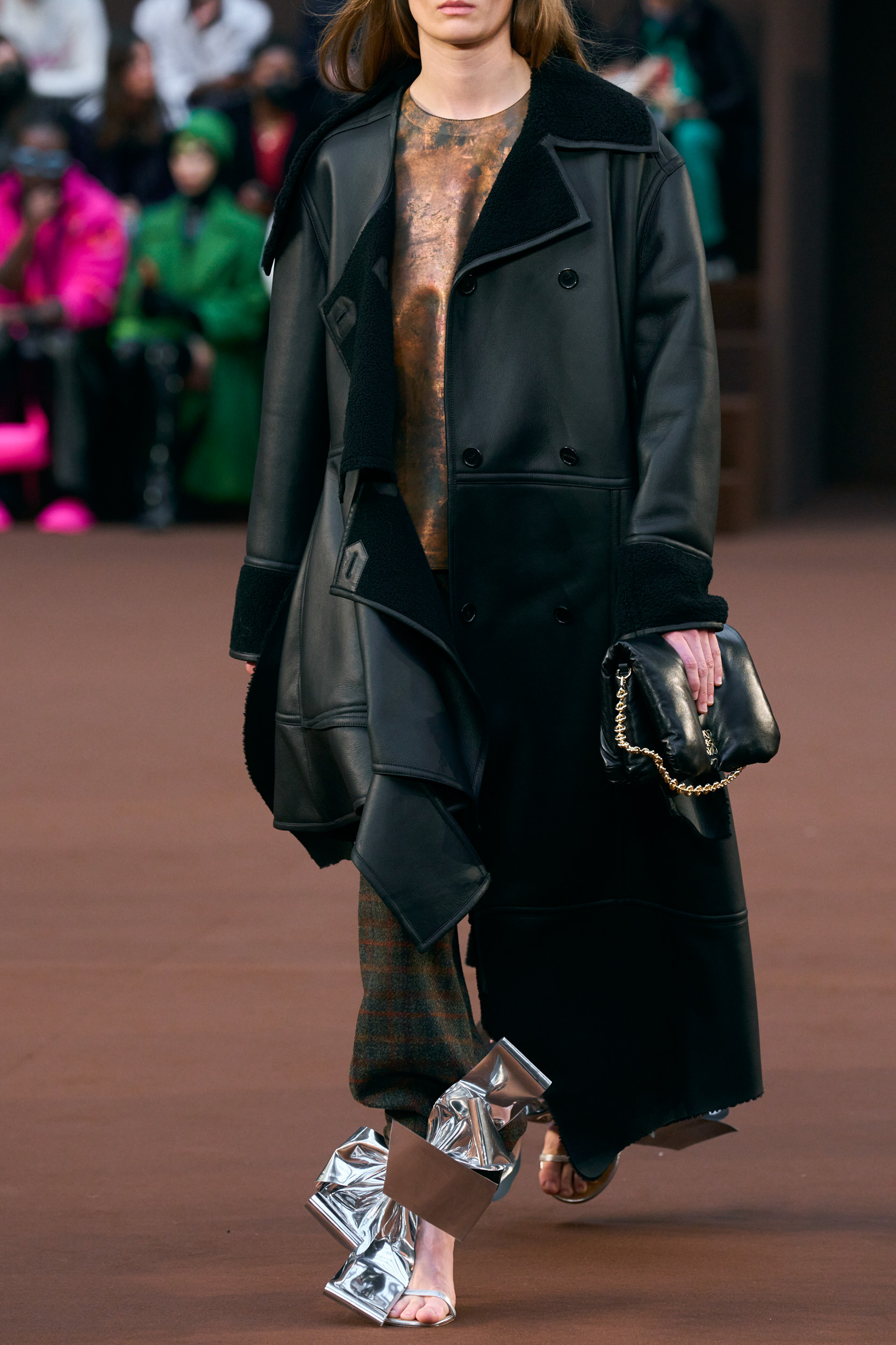 Loewe Fall 2022 Fashion Show Details Fashion Show