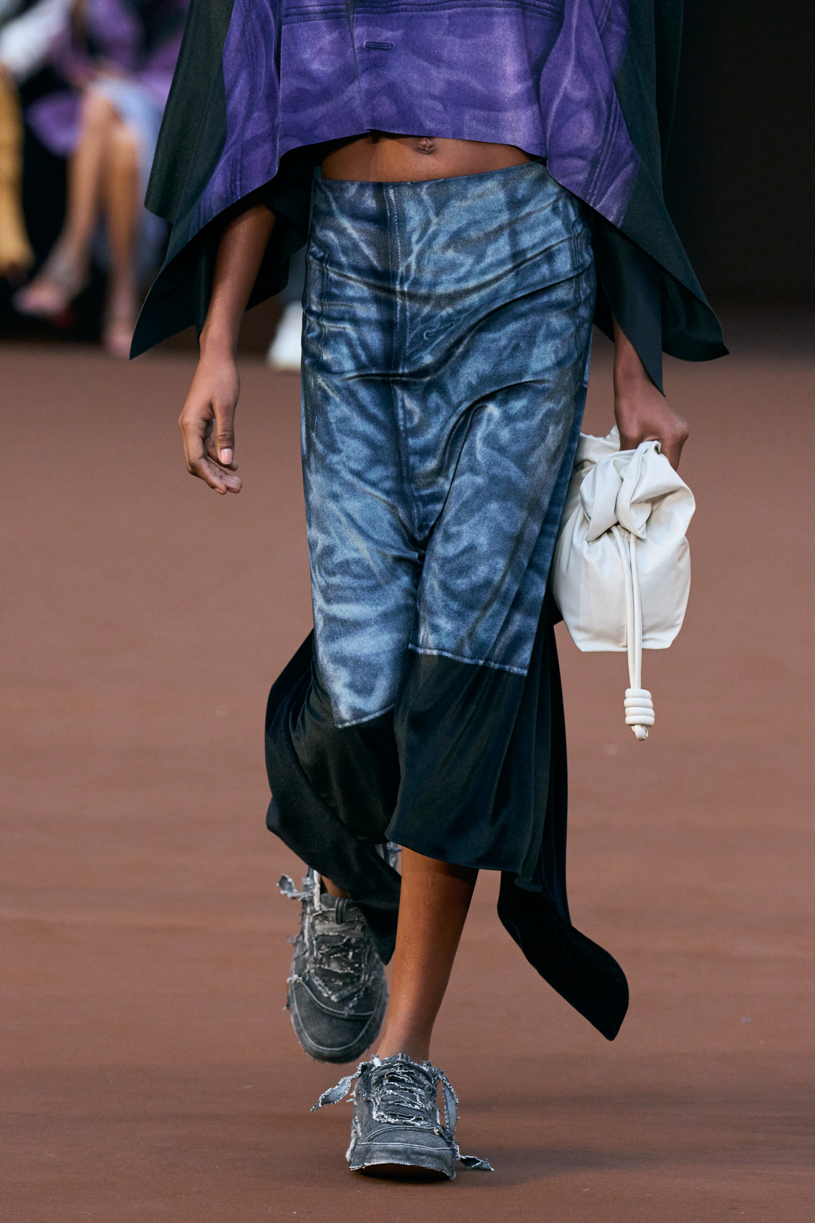 Loewe Fall 2022 Fashion Show Details Fashion Show