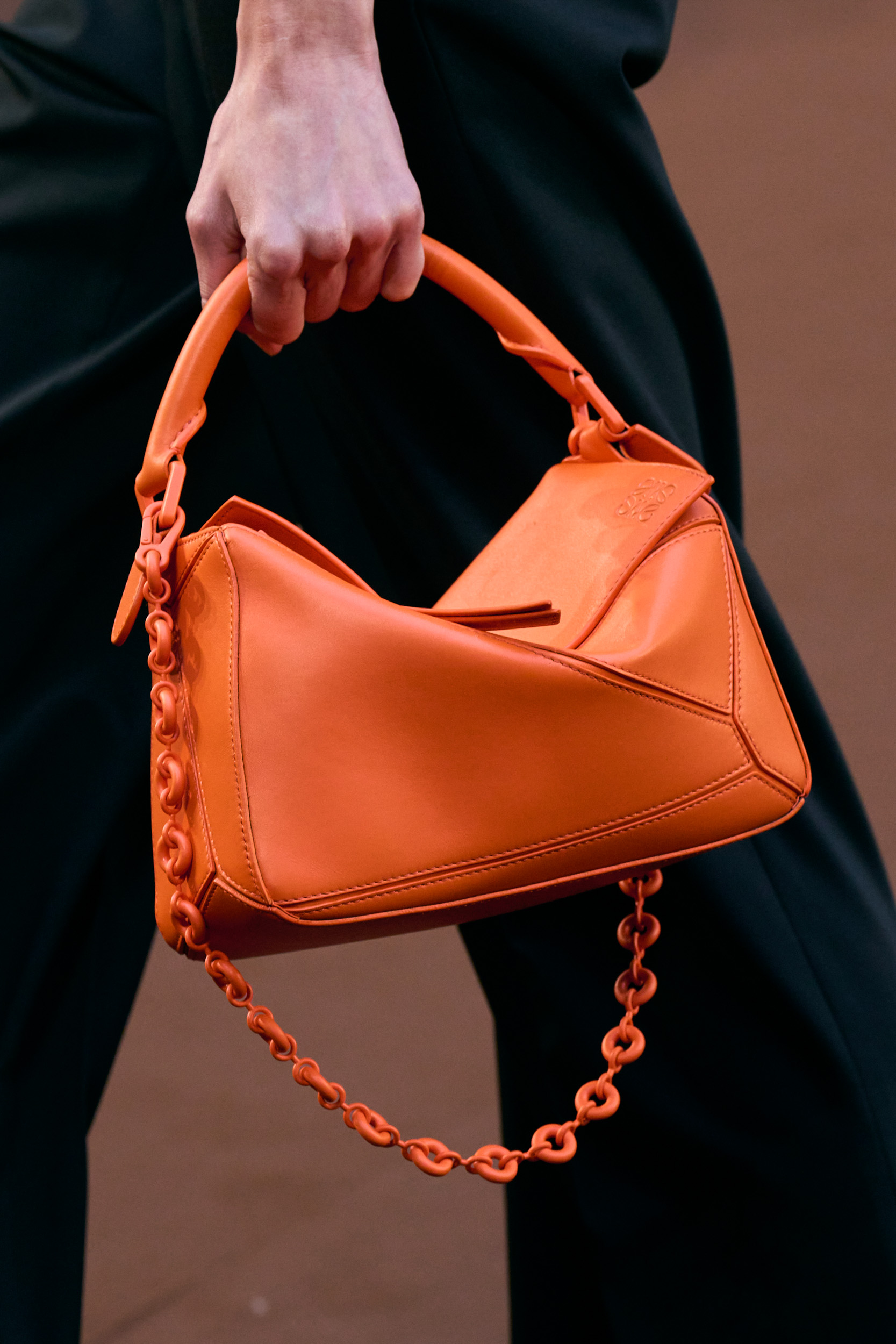 Loewe Fall 2022 Fashion Show Details Fashion Show