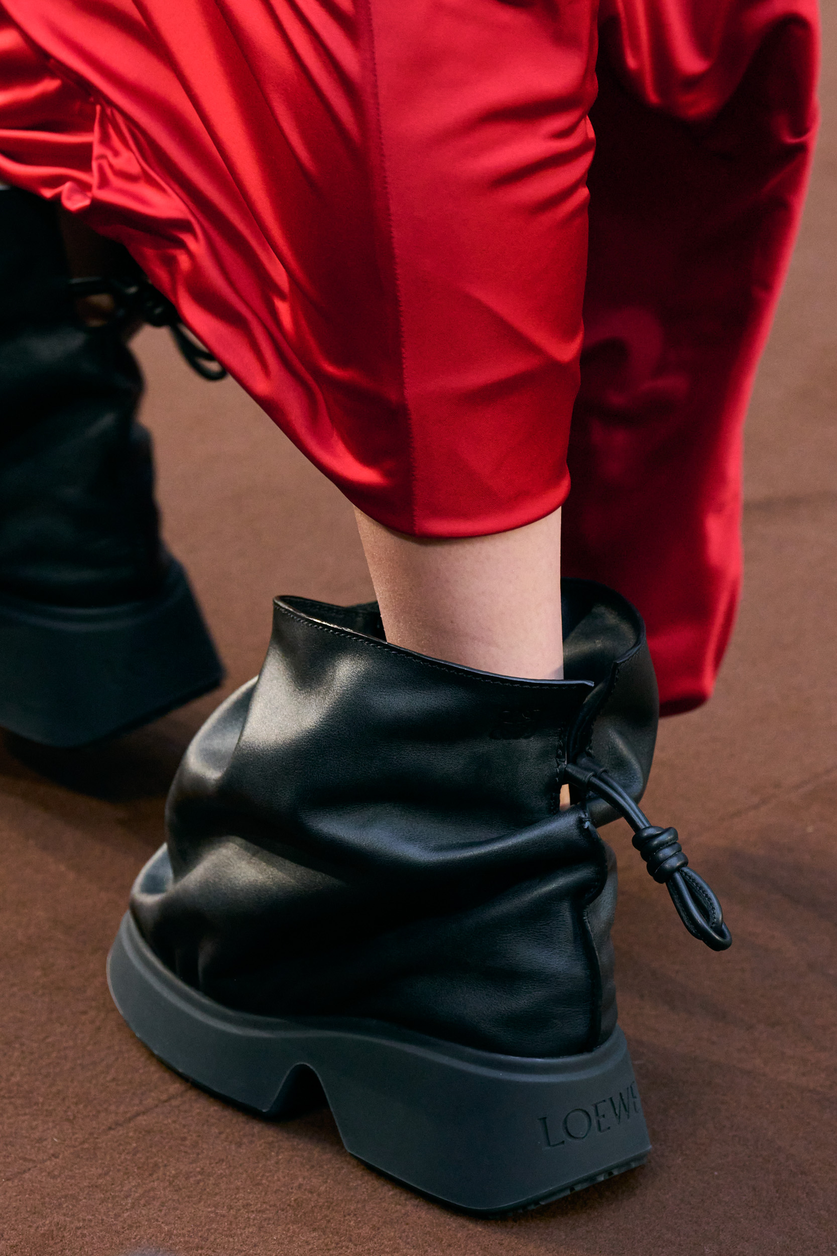 Loewe Fall 2022 Fashion Show Details Fashion Show