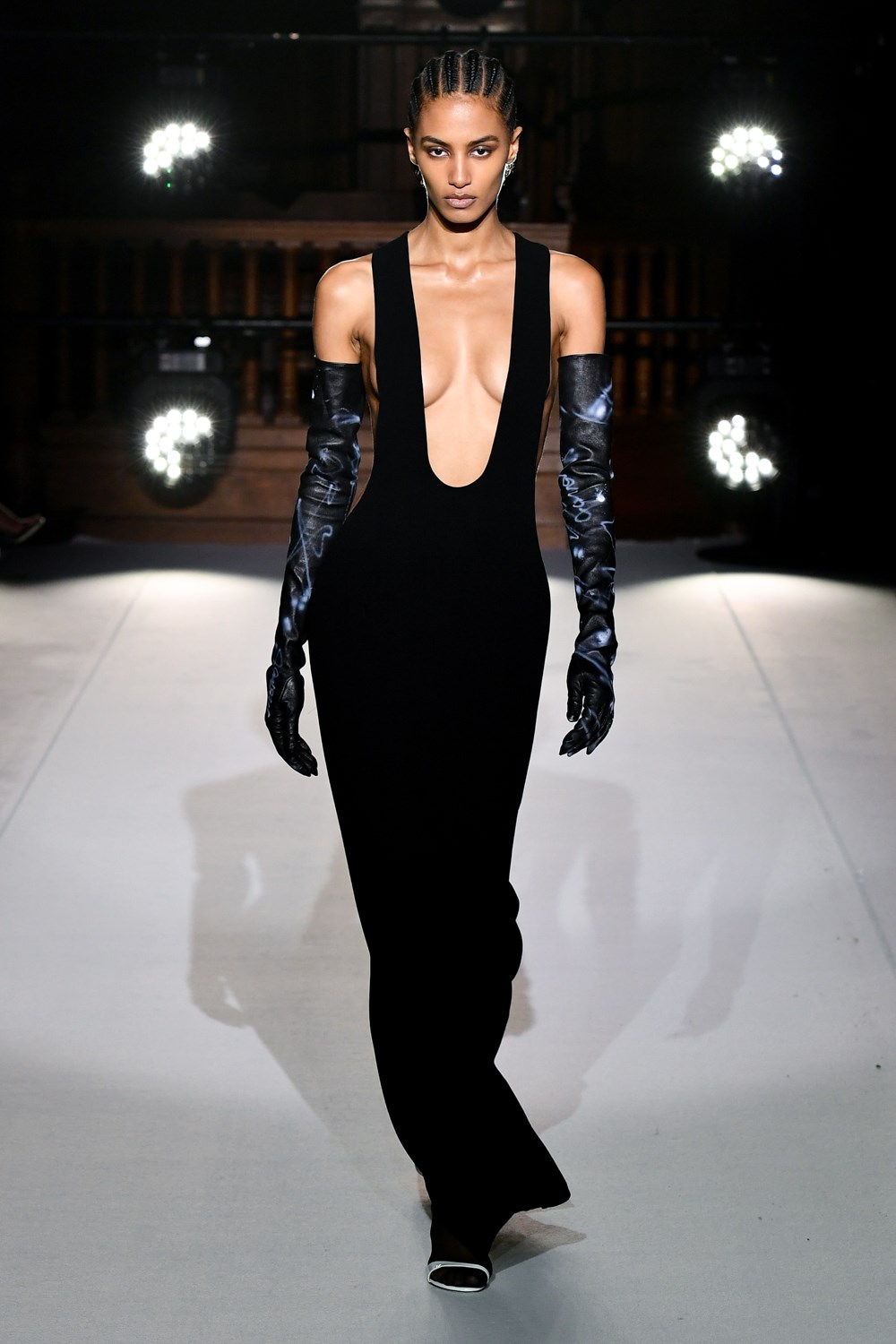 Monot Fall 2022 Fashion Show