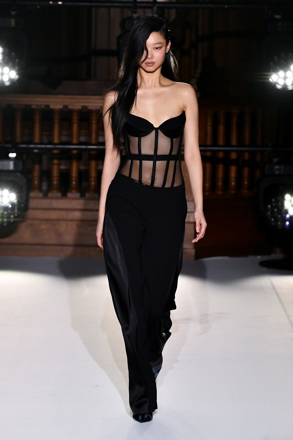 Monot Fall 2022 Fashion Show