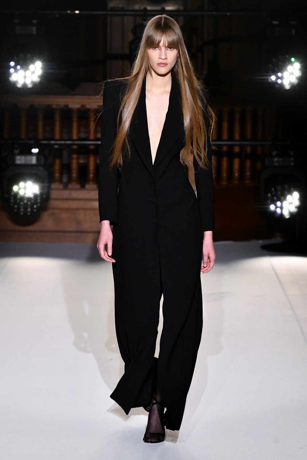 Monot Fall 2022 Fashion Show