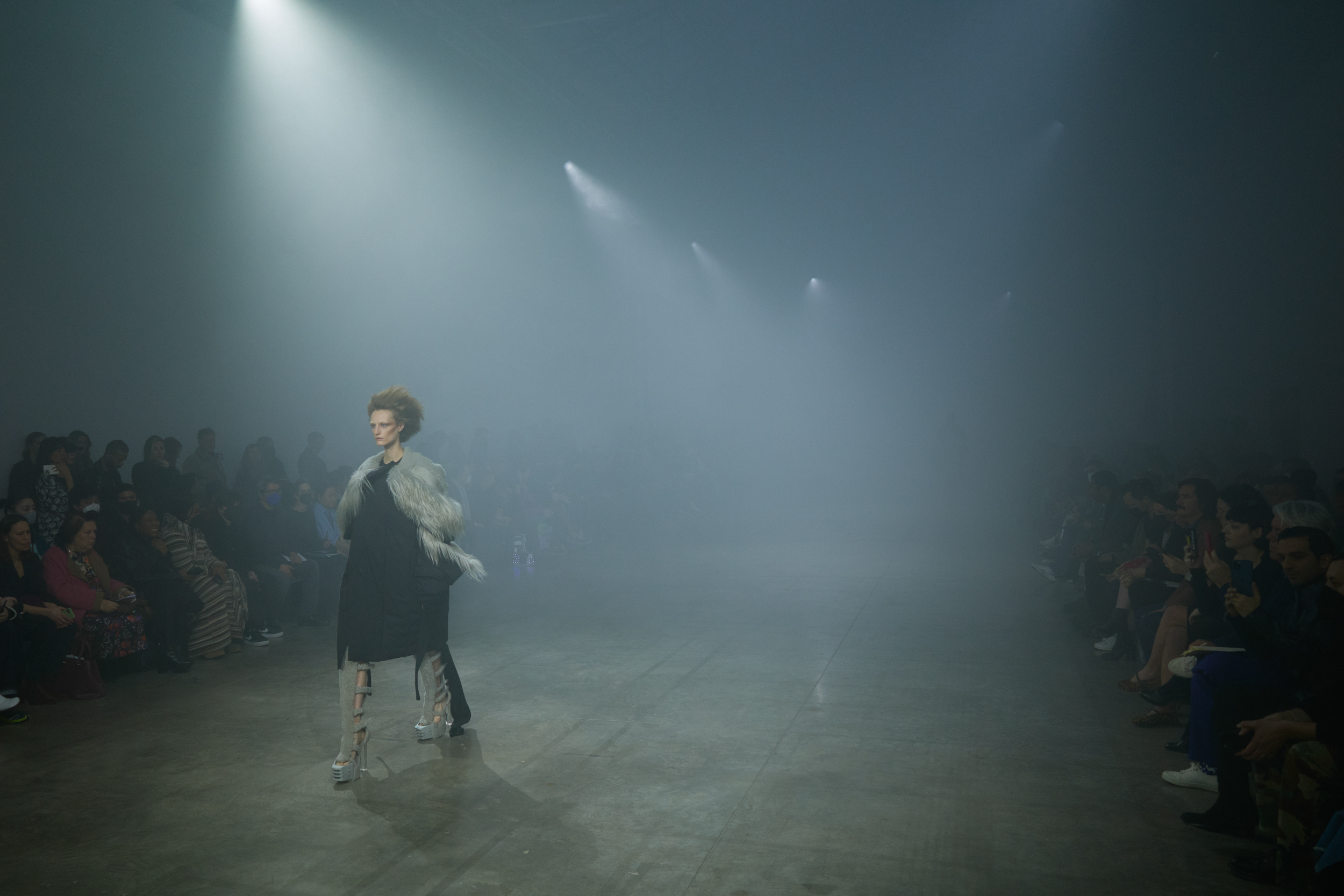 Rick Owens Fall 2022 Fashion Show Atmosphere Fashion Show | The Impression