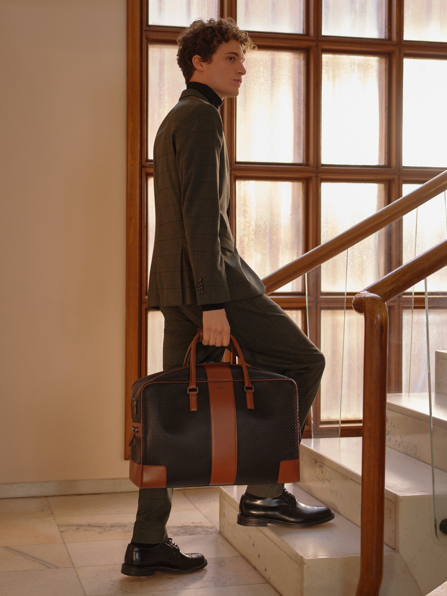 Serapian Fall 2022 Fashion Show 