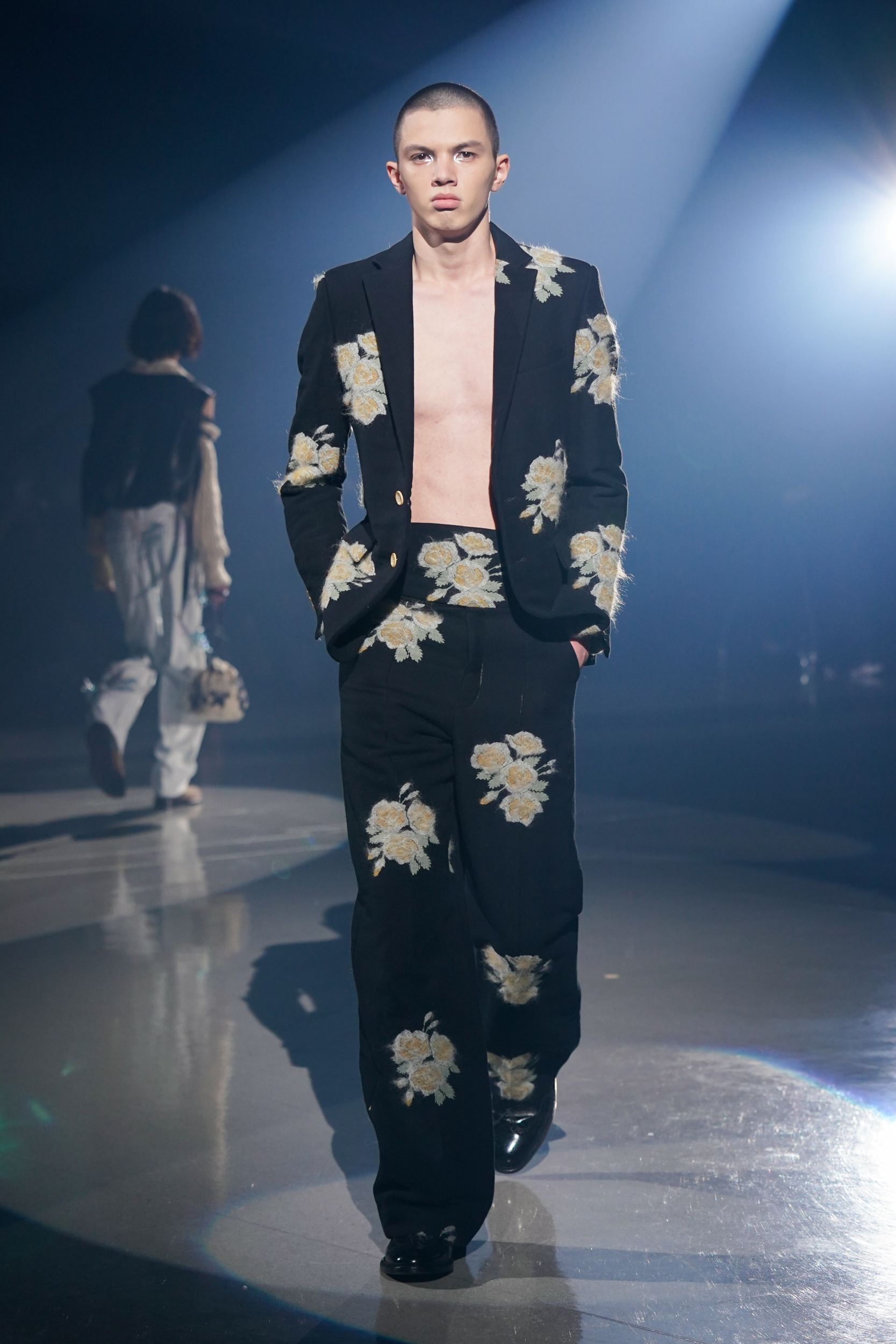 Tanakadaisuke Fall 2022 Fashion Show 