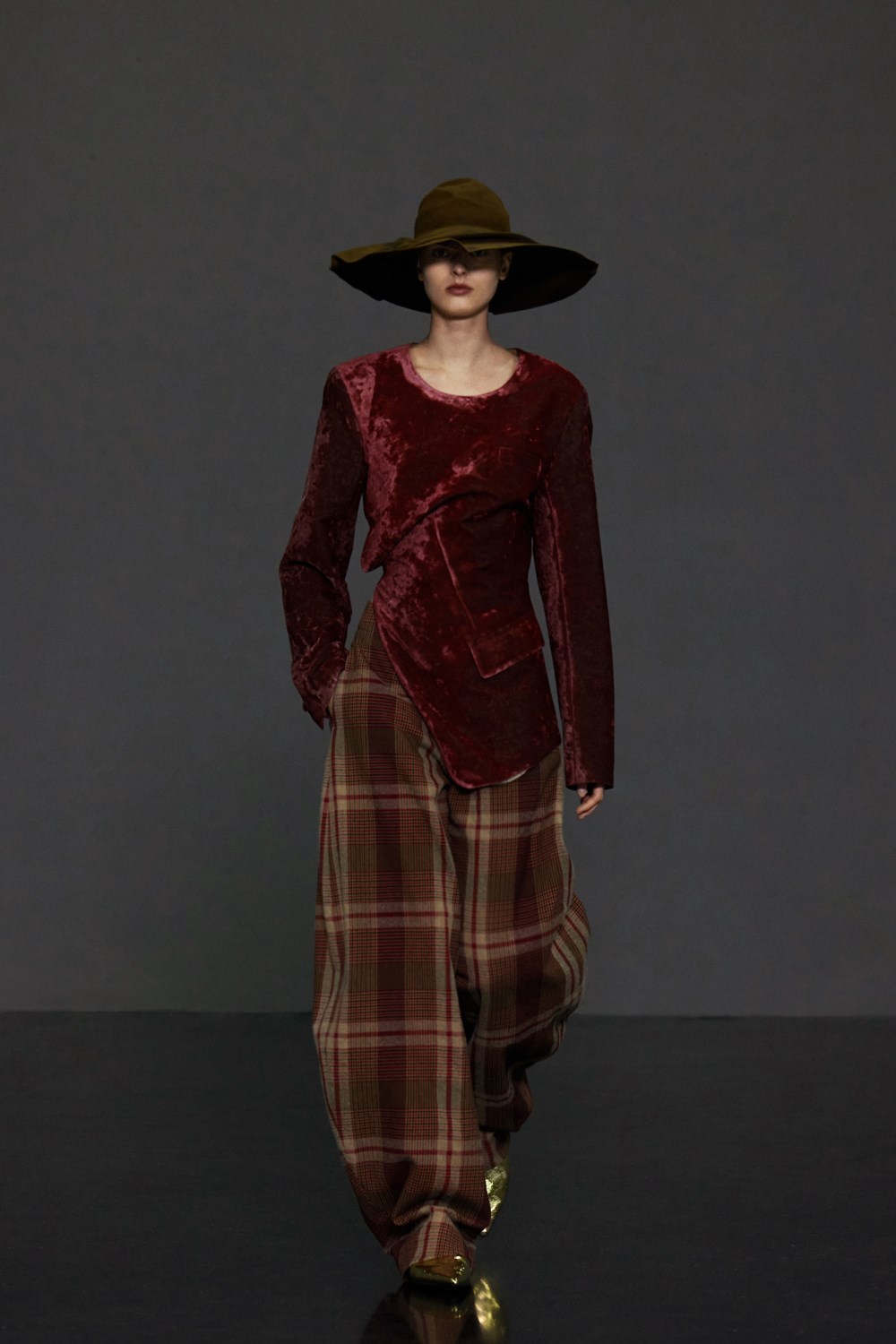 Uma Wang Fall 2022 Fashion Show