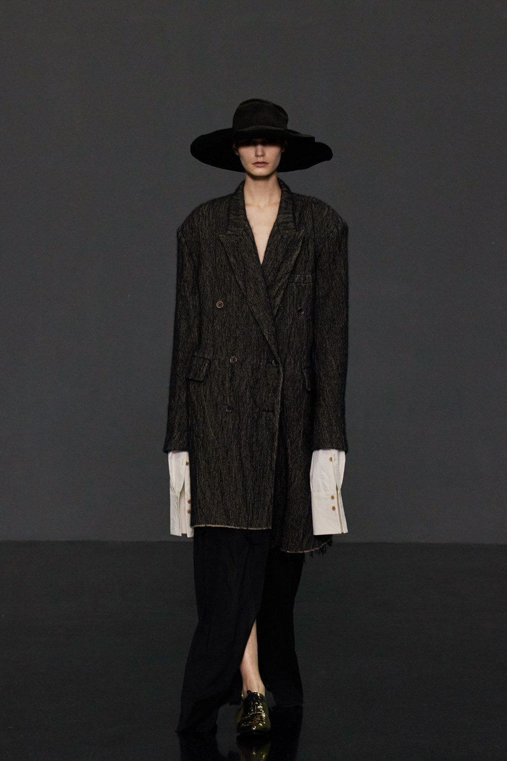 Uma Wang Fall 2022 Fashion Show