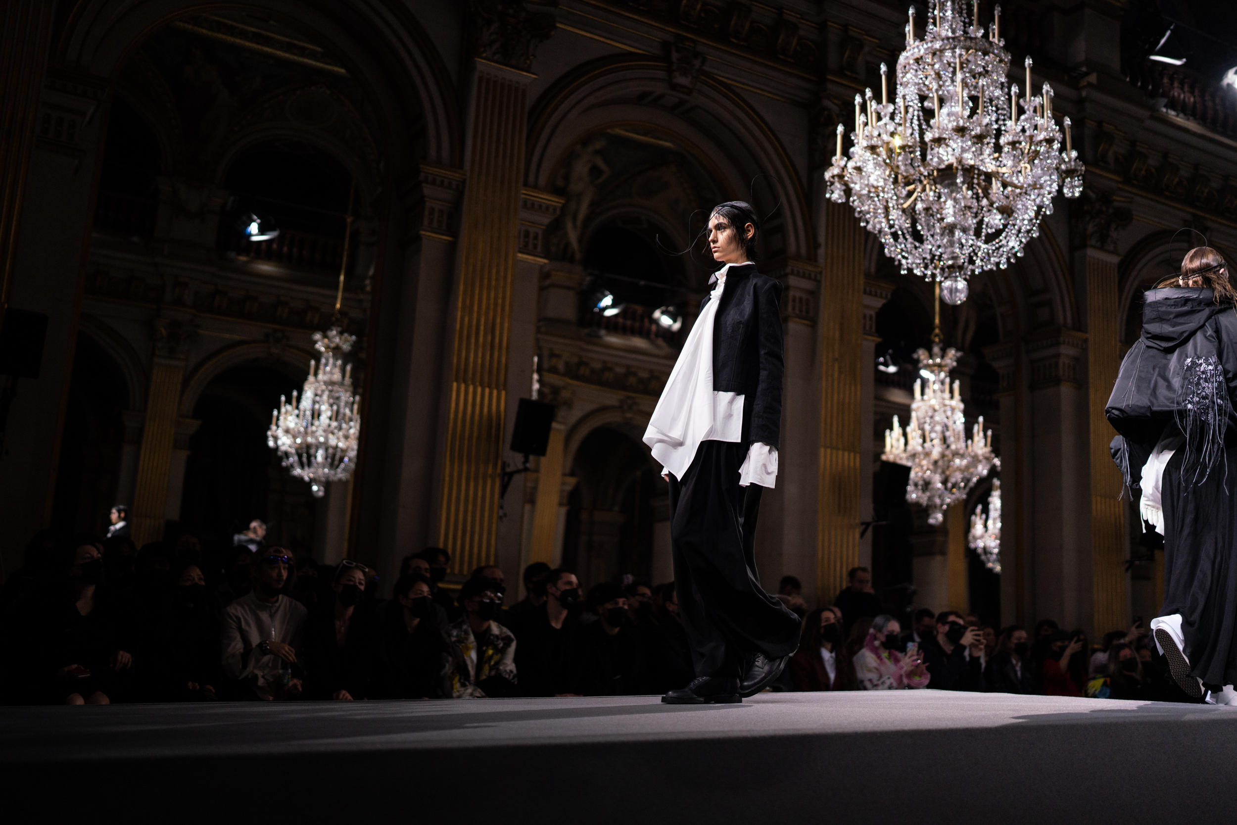 Yohji Yamamoto Fall 2022 Fashion Show Atmosphere Fashion Show