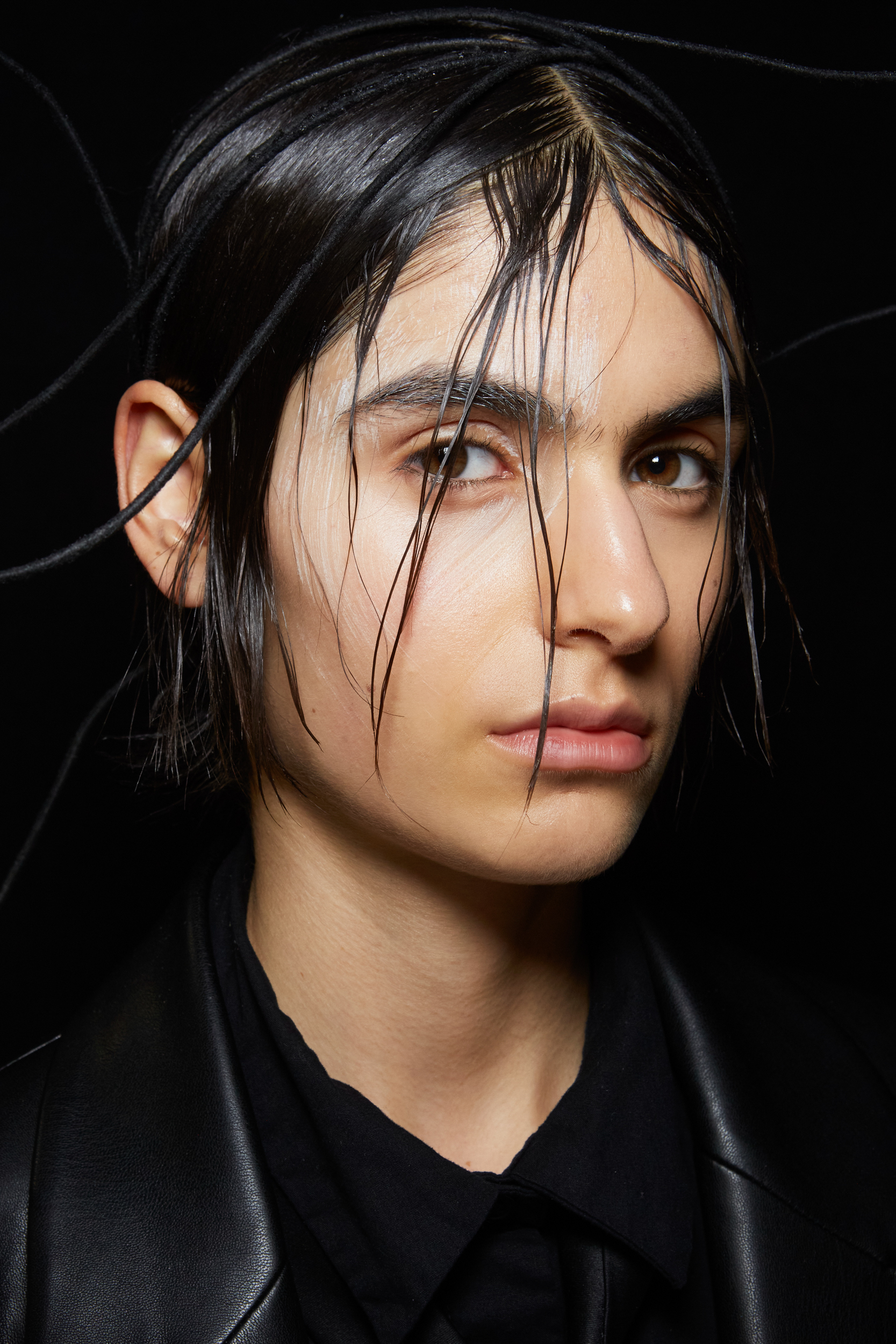 Yohji Yamamoto Fall 2022 Fashion Show Backstage Fashion Show