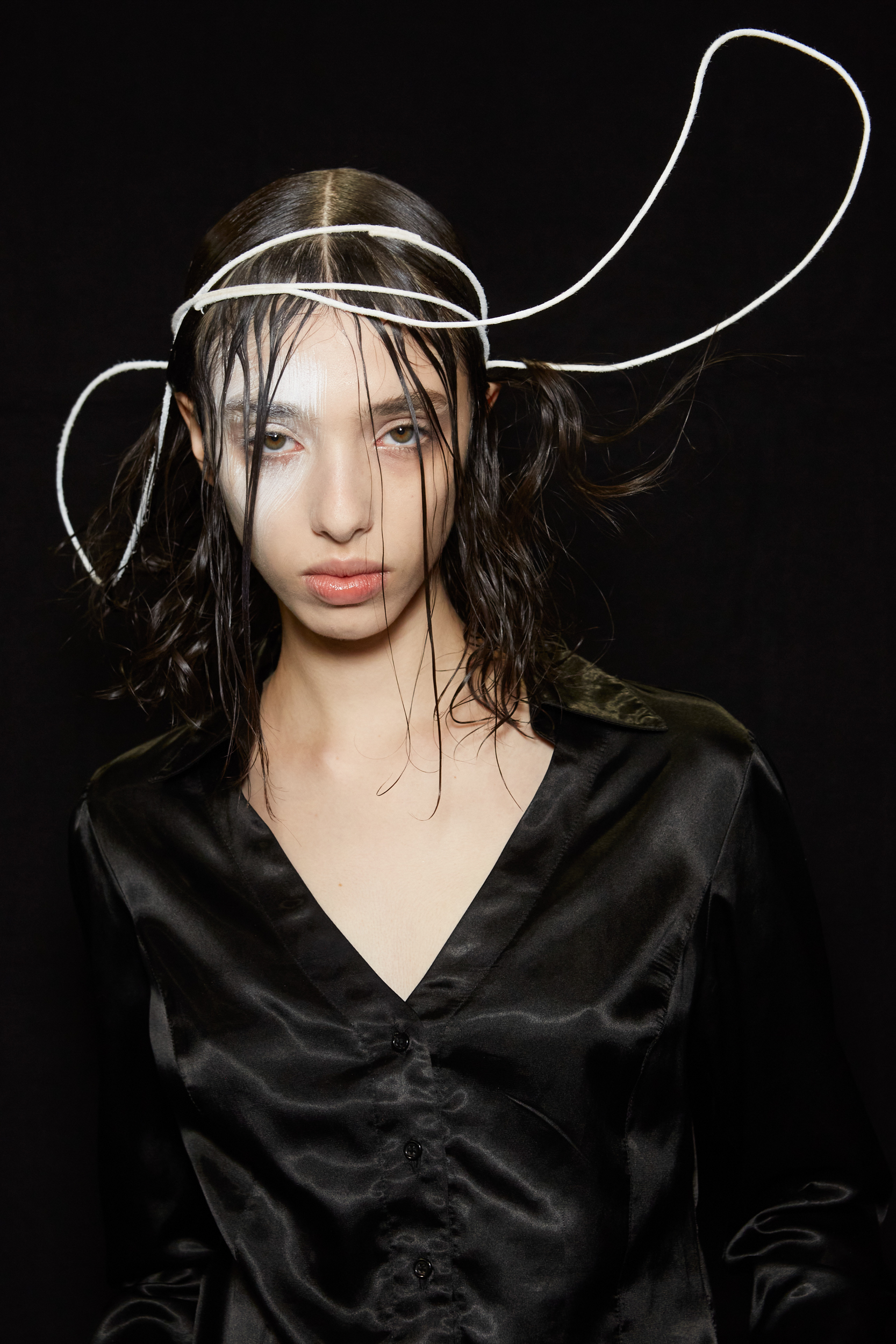 Yohji Yamamoto Fall 2022 Fashion Show Backstage Fashion Show