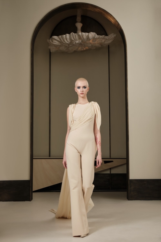 Valentin Yudashkin Fall 2022 Fashion Show