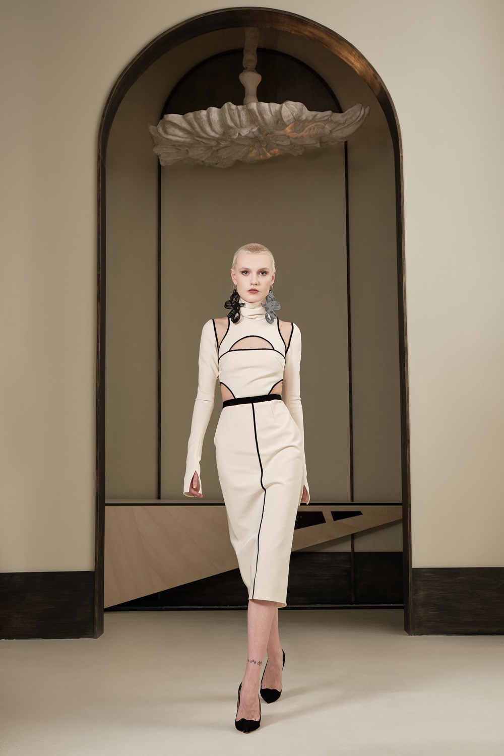Valentin Yudashkin Fall 2022 Fashion Show