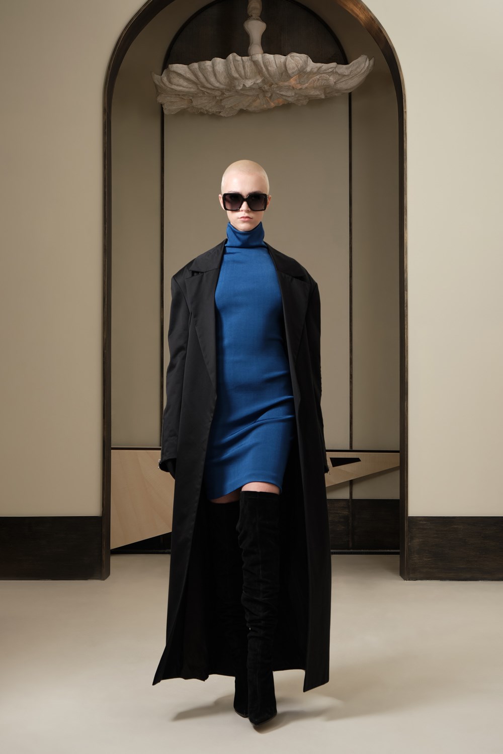 Valentin Yudashkin Fall 2022 Fashion Show