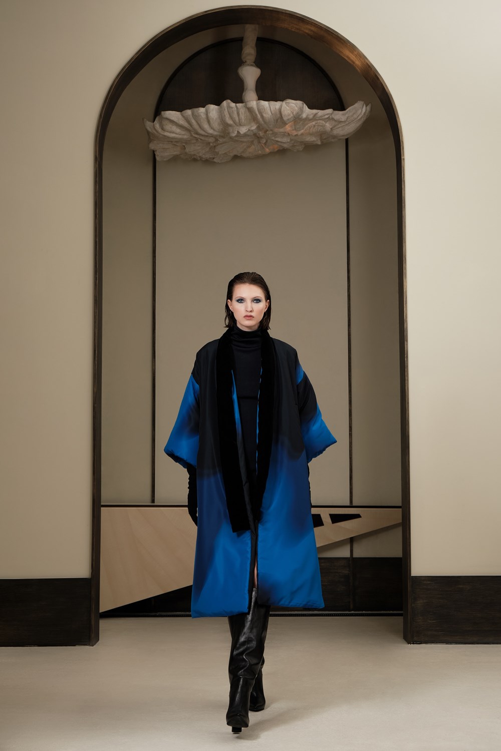 Valentin Yudashkin Fall 2022 Fashion Show